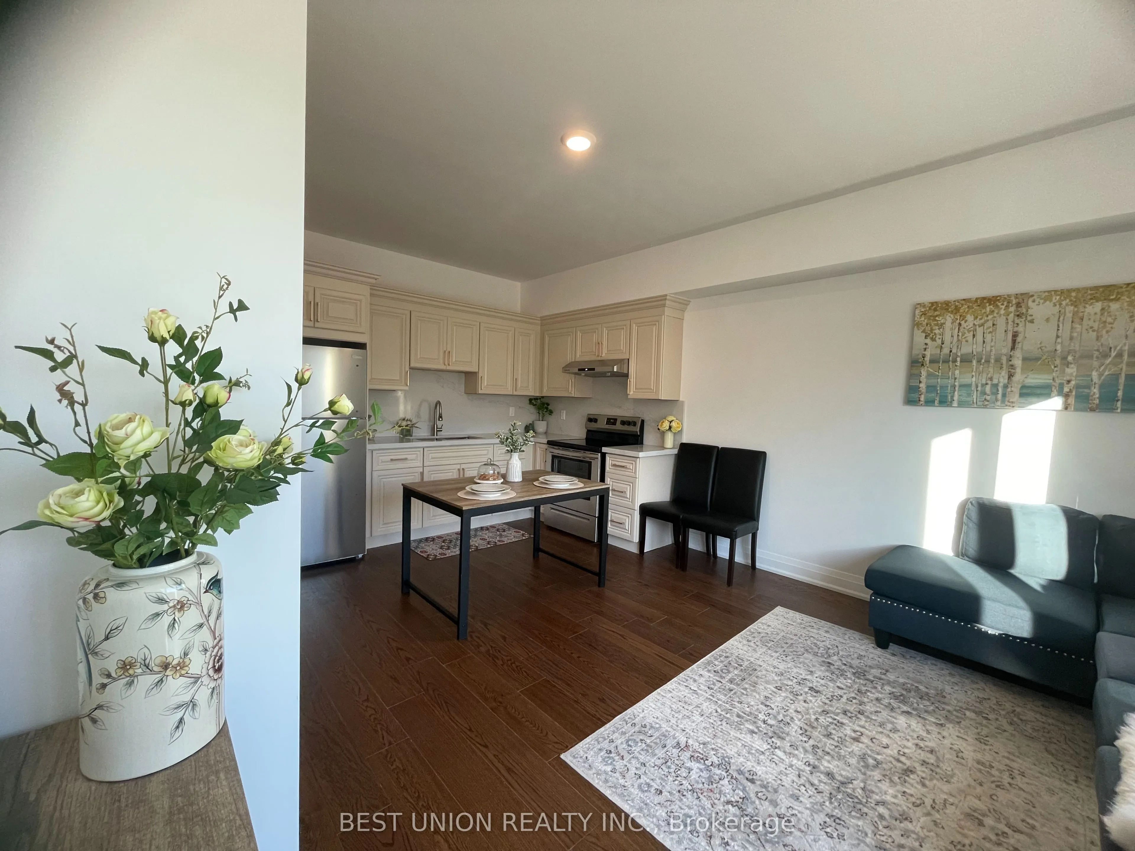 17 Persica Street, #Lower