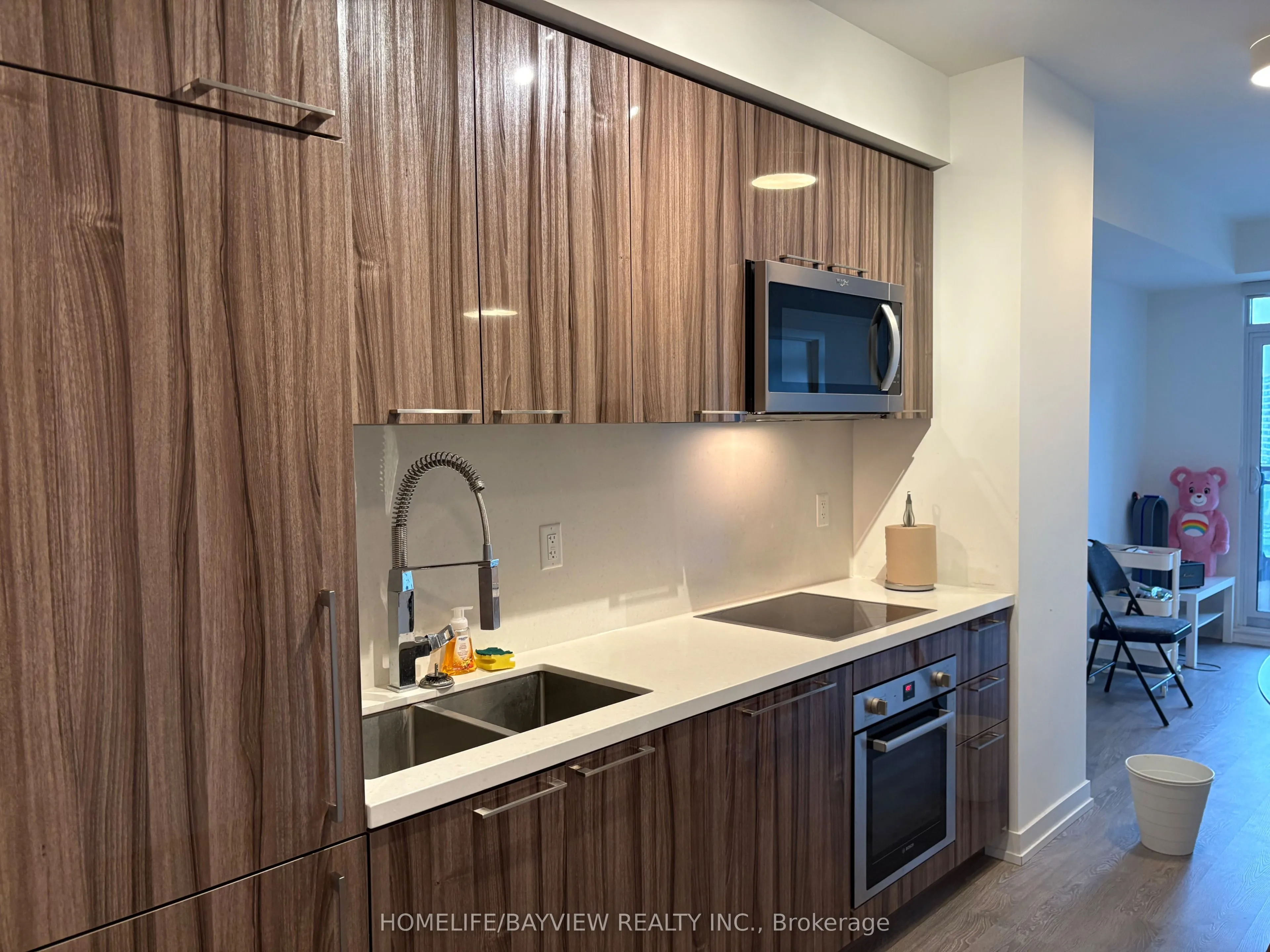 1 grandview Avenue, #805