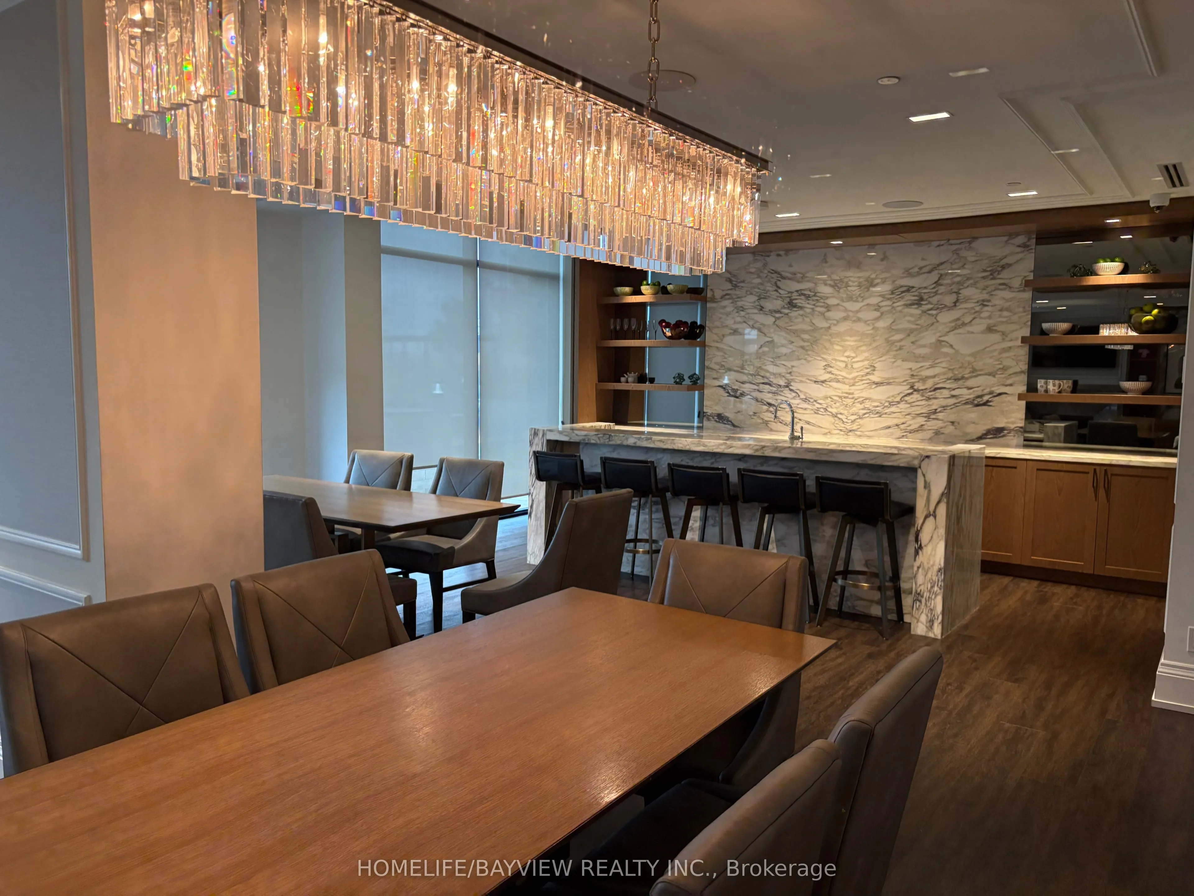1 grandview Avenue, #805