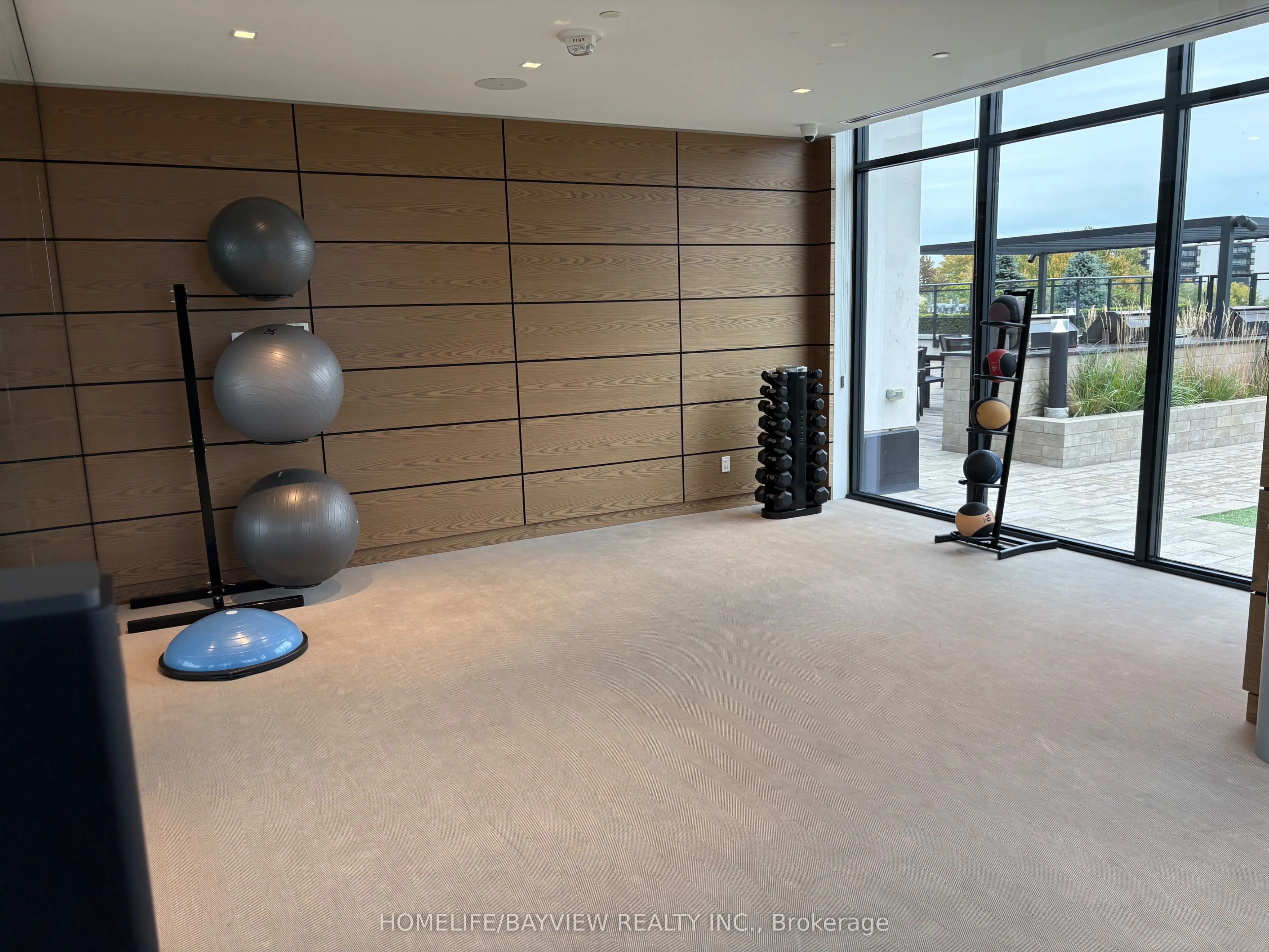 1 grandview Avenue, #805