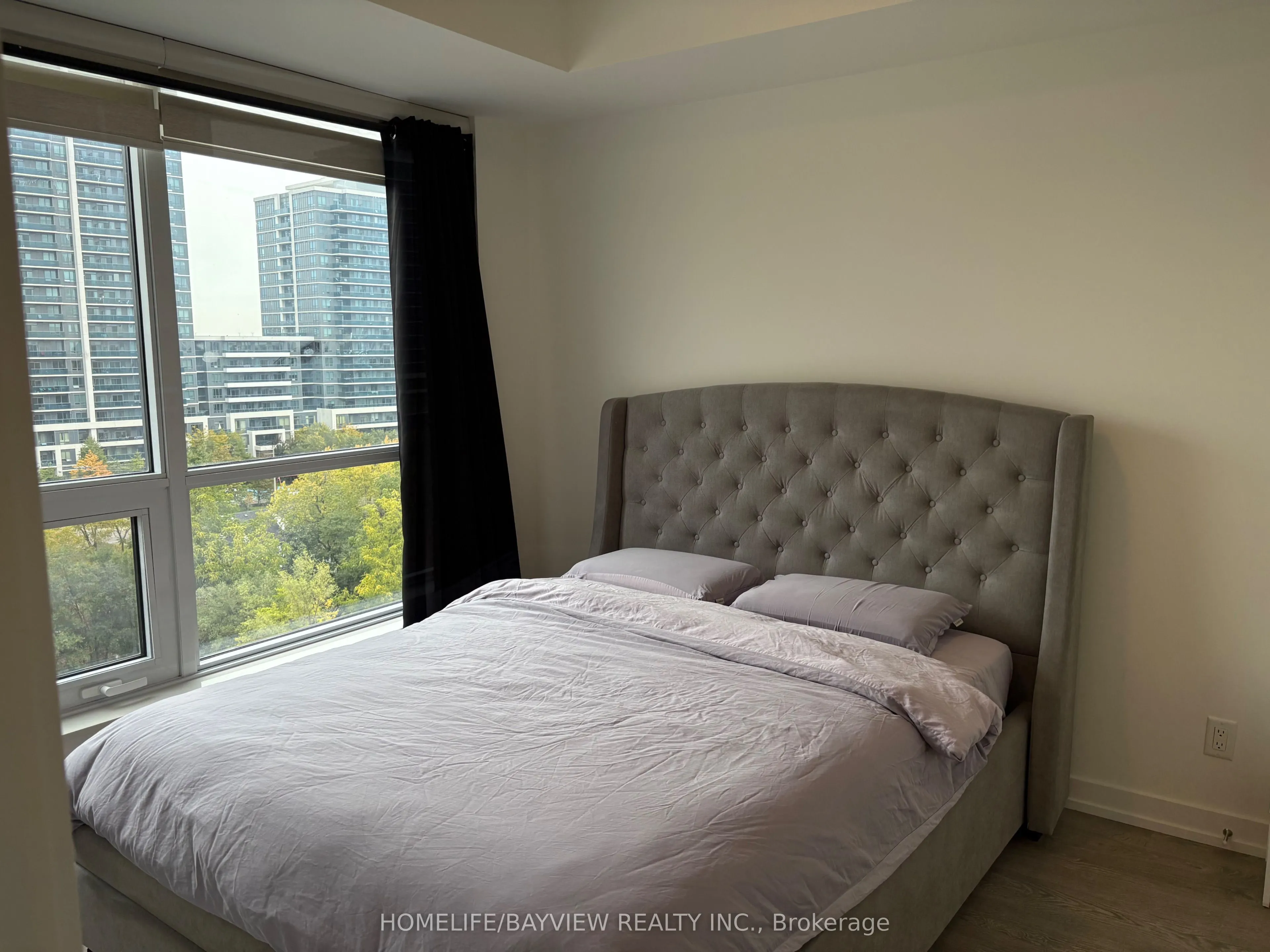 1 grandview Avenue, #805