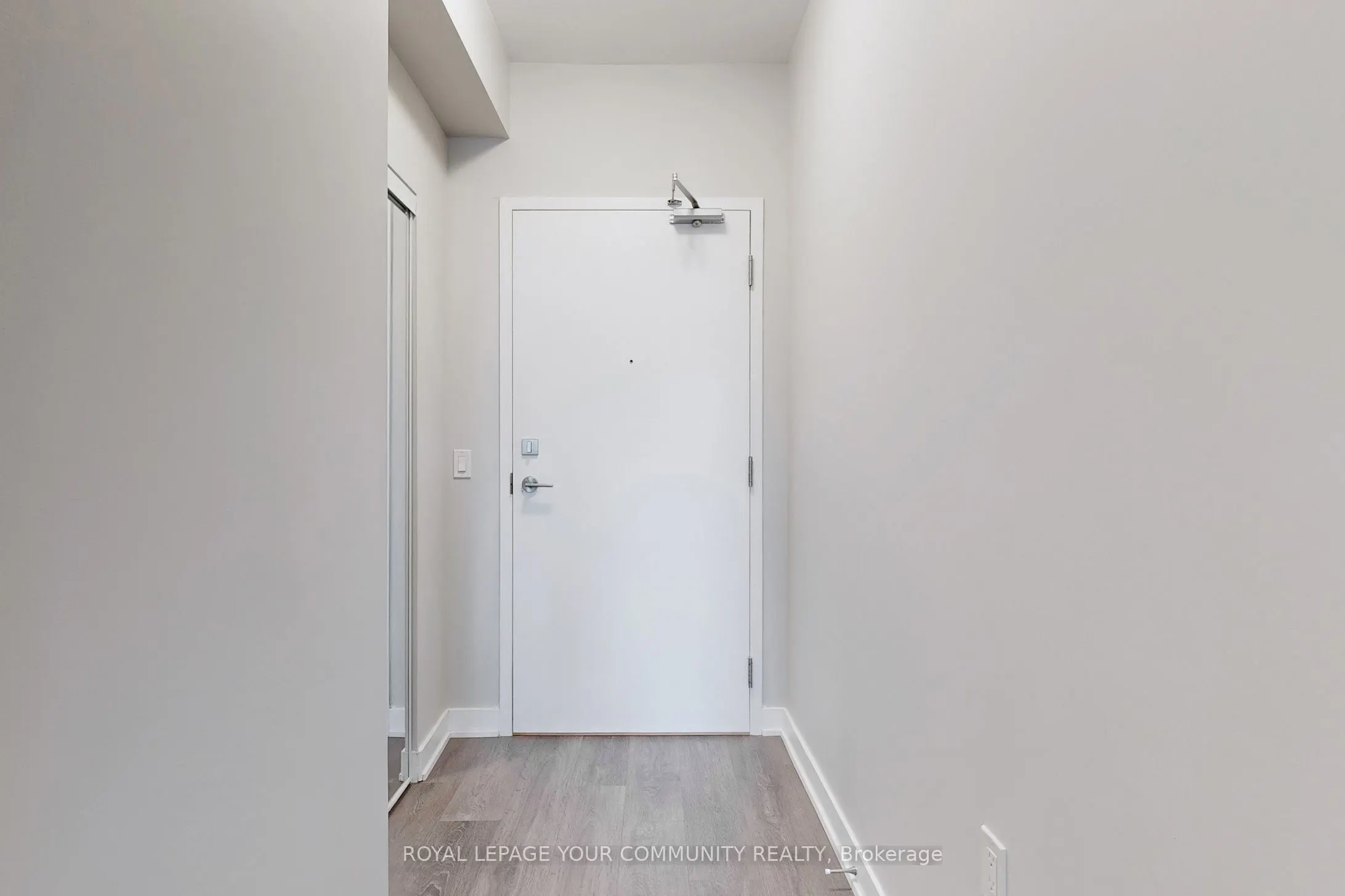 75 Oneida Crescent, #601