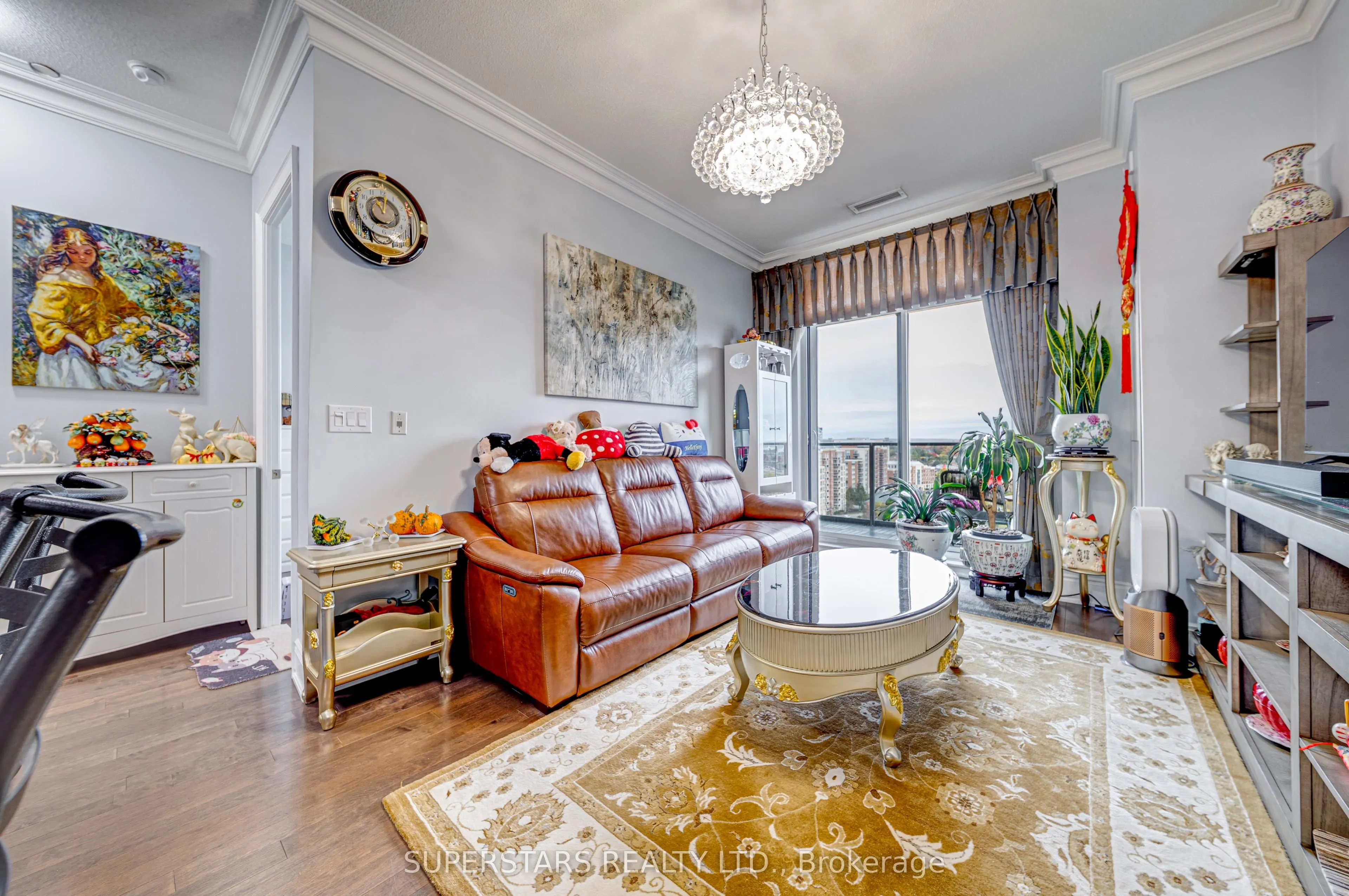 277 South Park Road, #PH12
