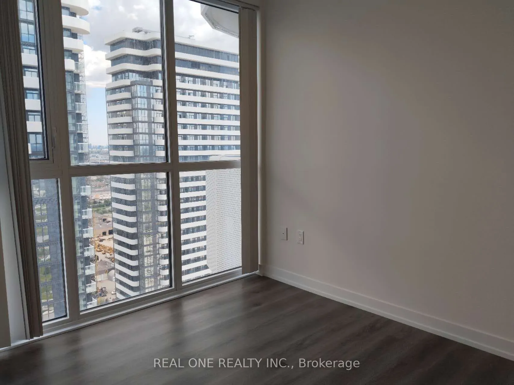 225 Commerce Street, #3912