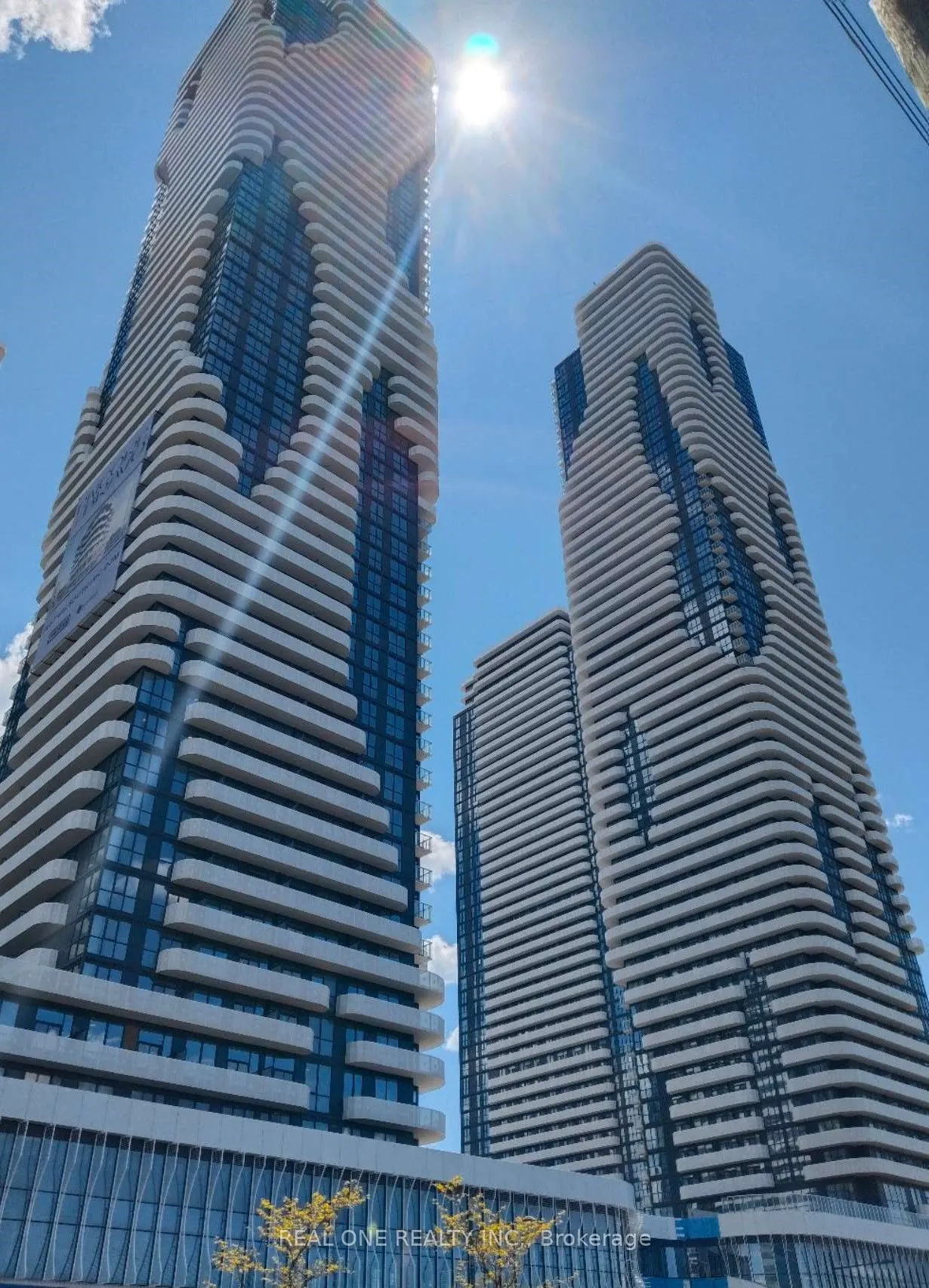 225 Commerce Street, #3912