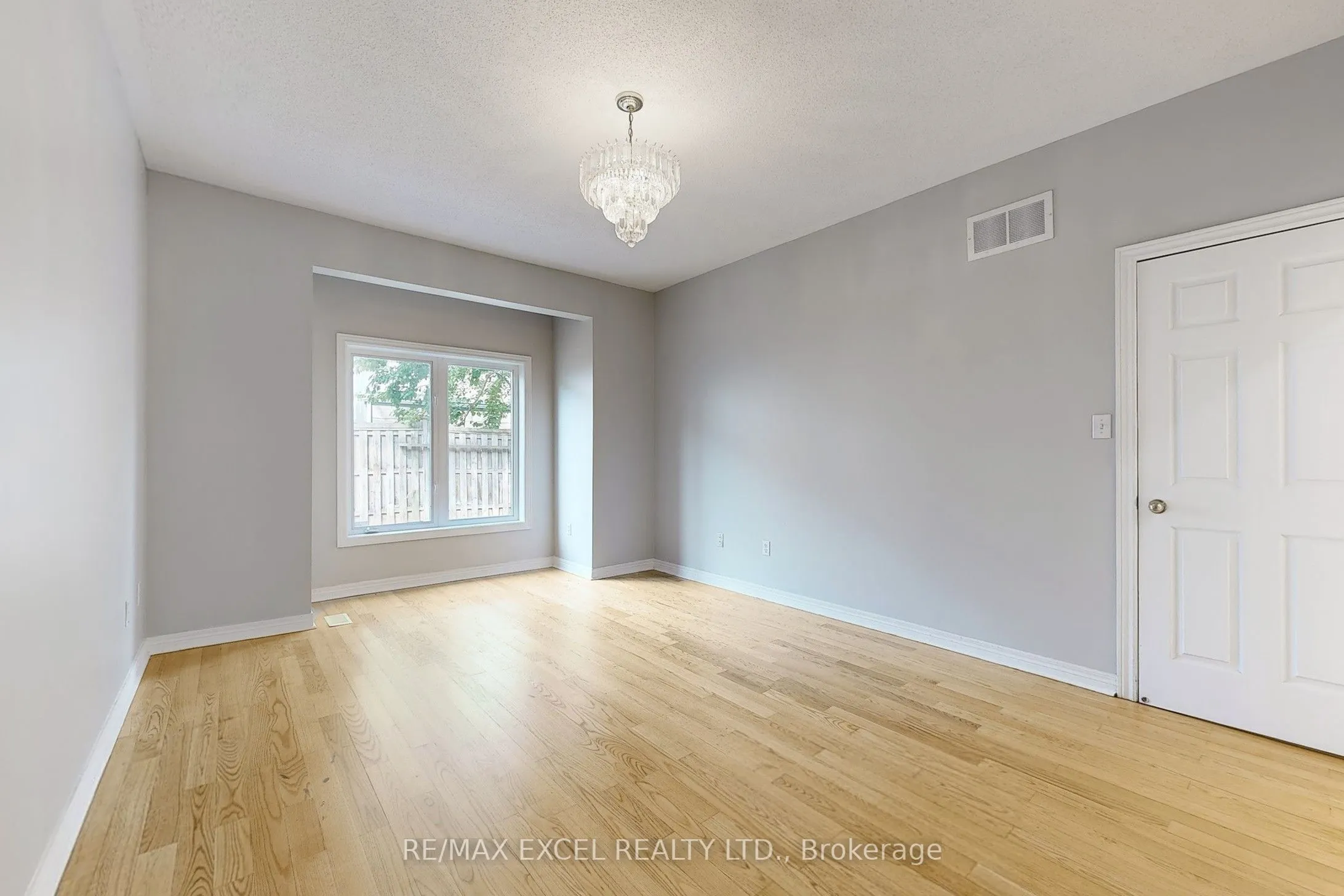 38 Ayhart Street