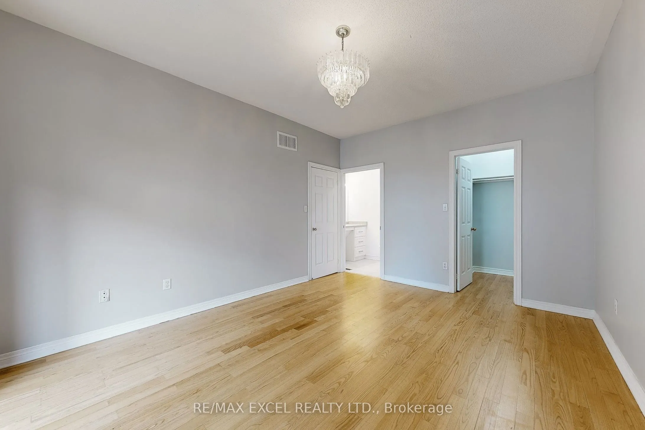 38 Ayhart Street