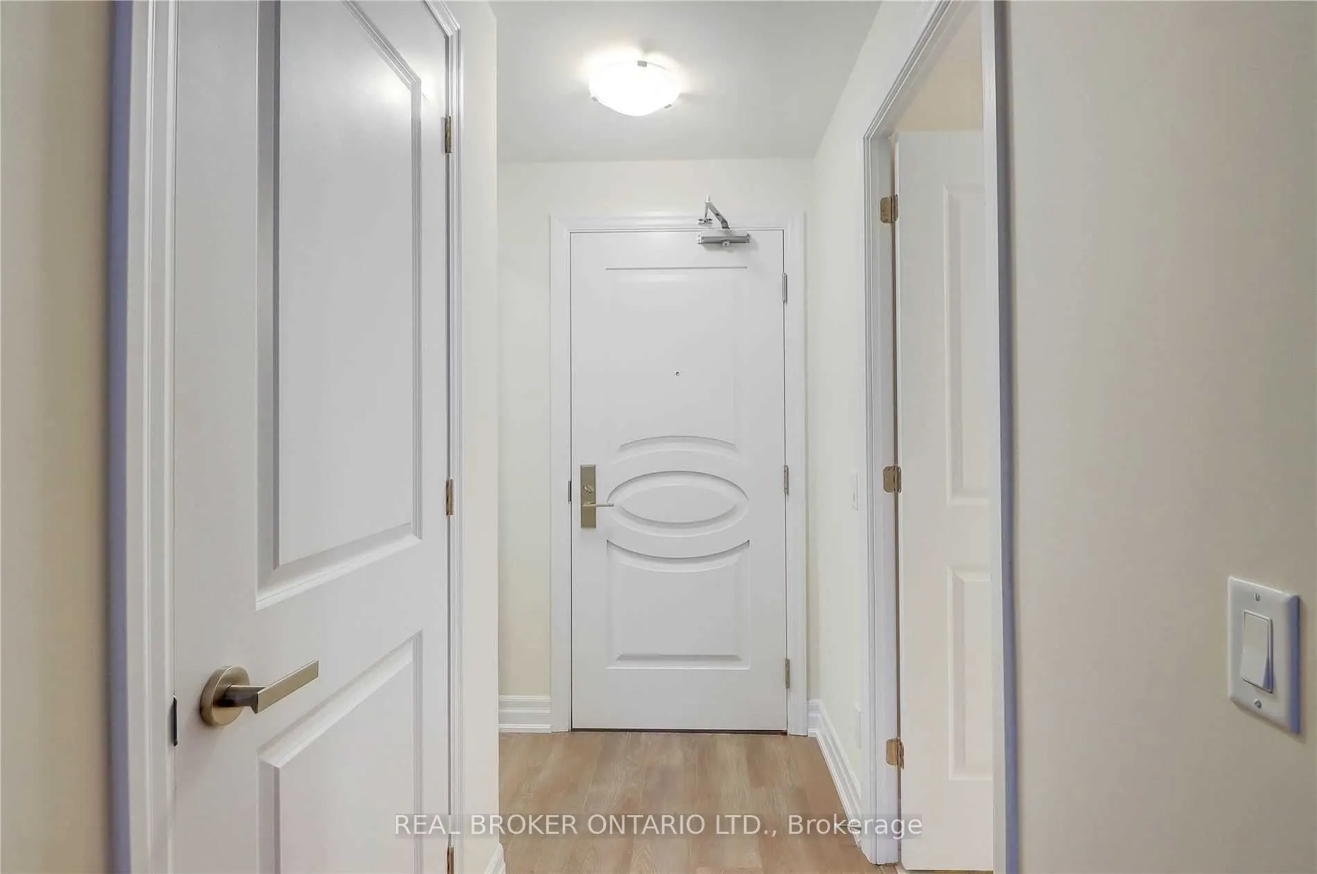 9075 Jane Street, #1110