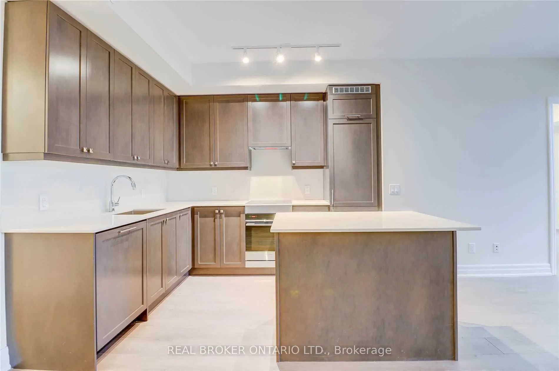9075 Jane Street, #1110