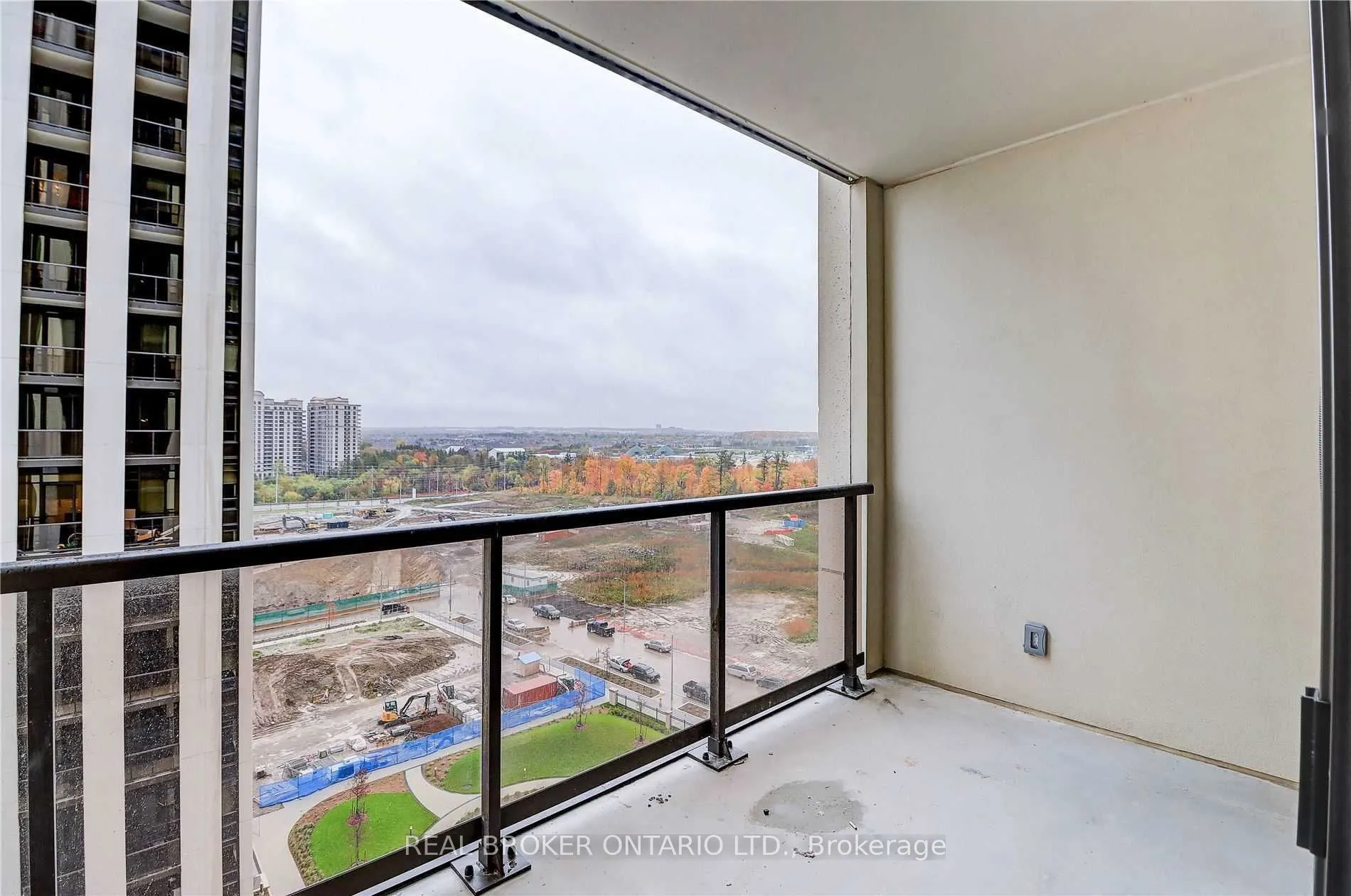 9075 Jane Street, #1110