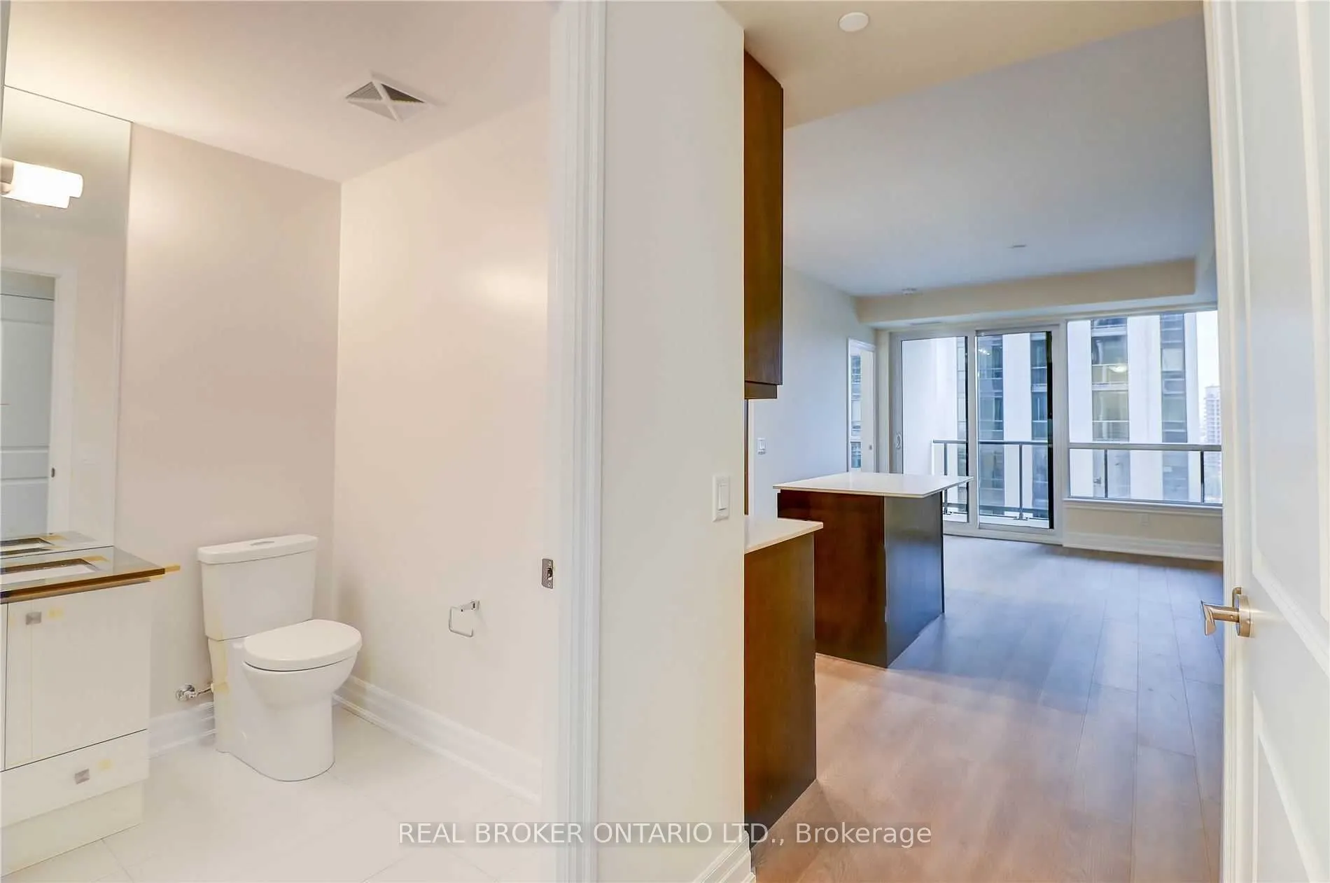 9075 Jane Street, #1110