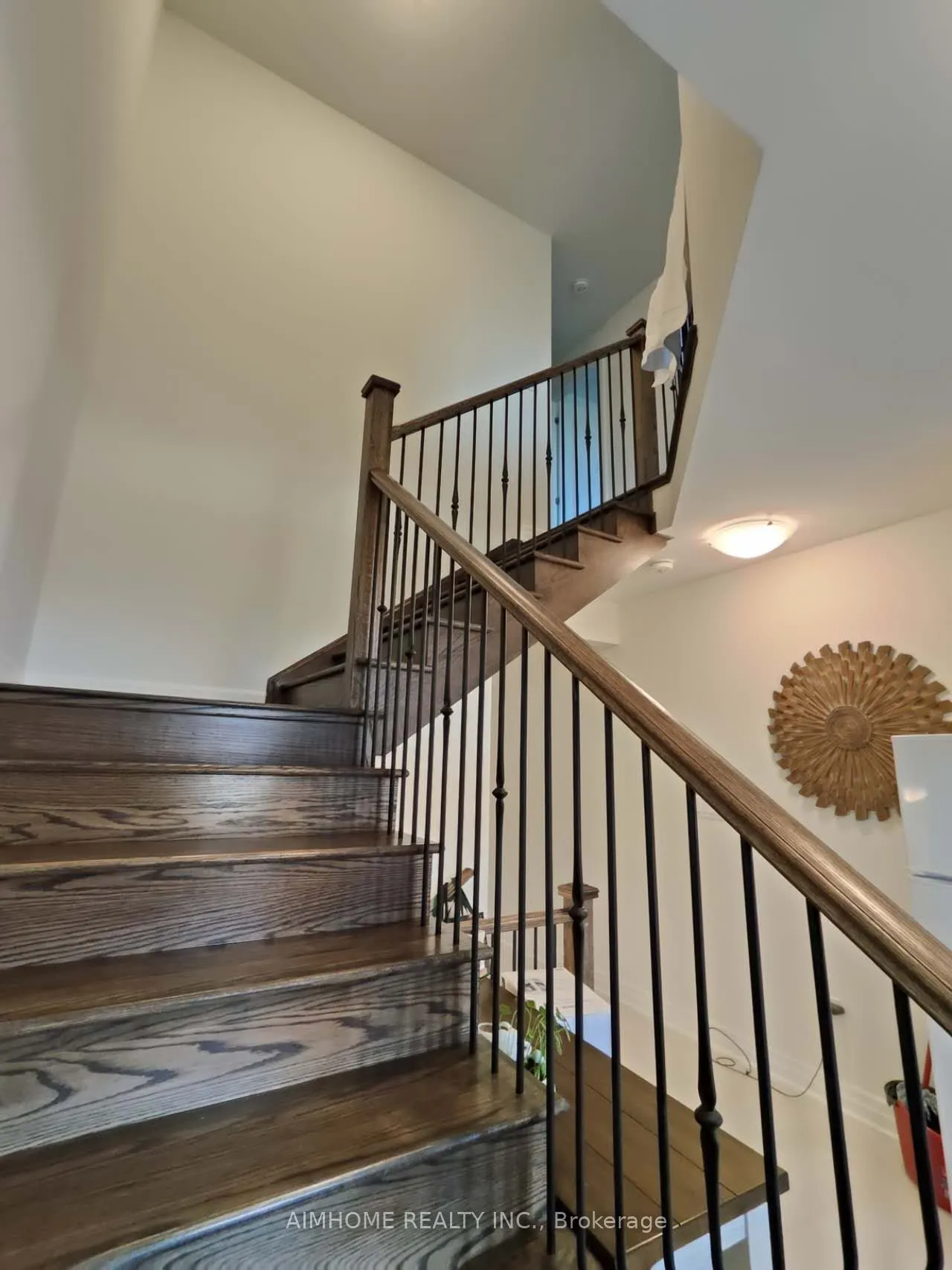 26 Navitas Crescent