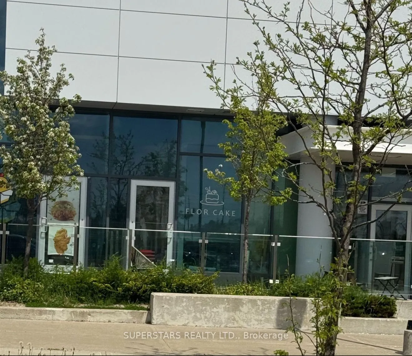 9390 Woodbine Avenue, #1CF6