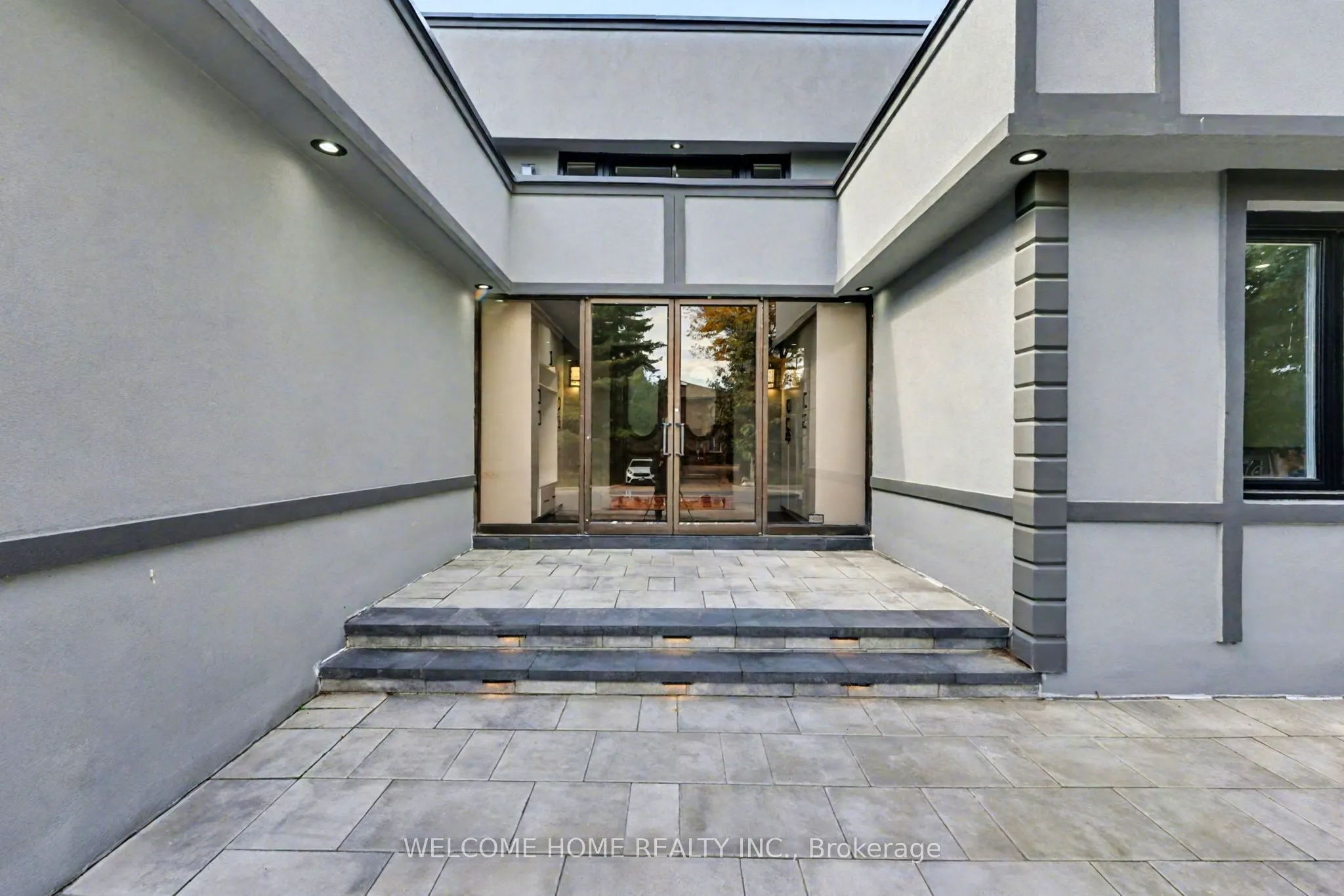 32 Colton Crescent S