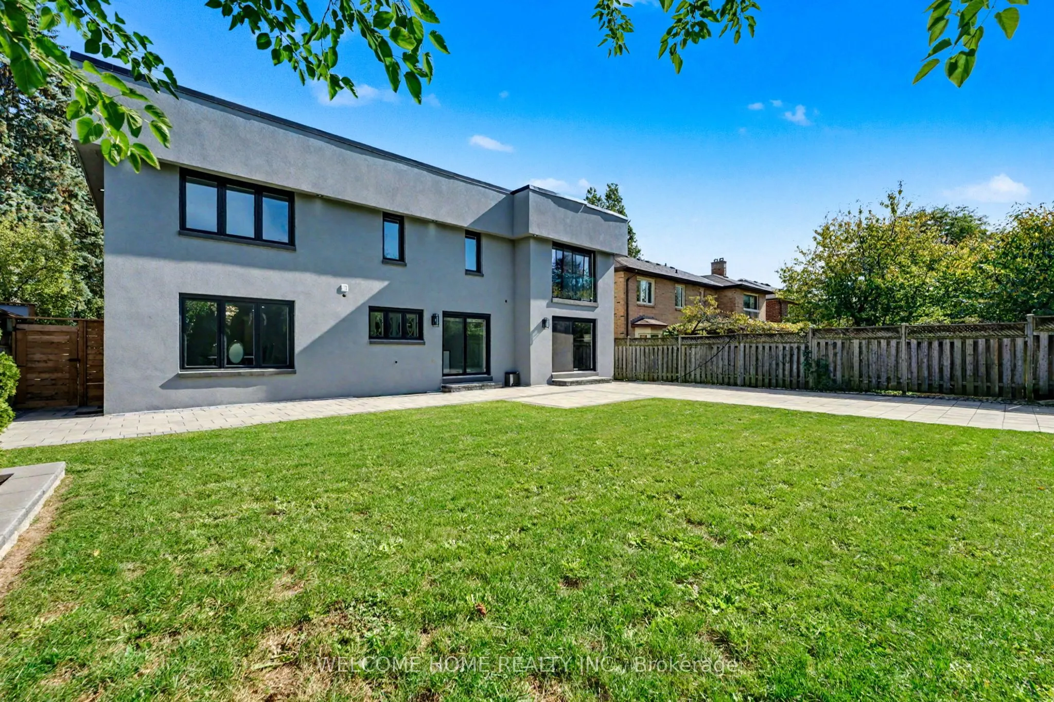 32 Colton Crescent S