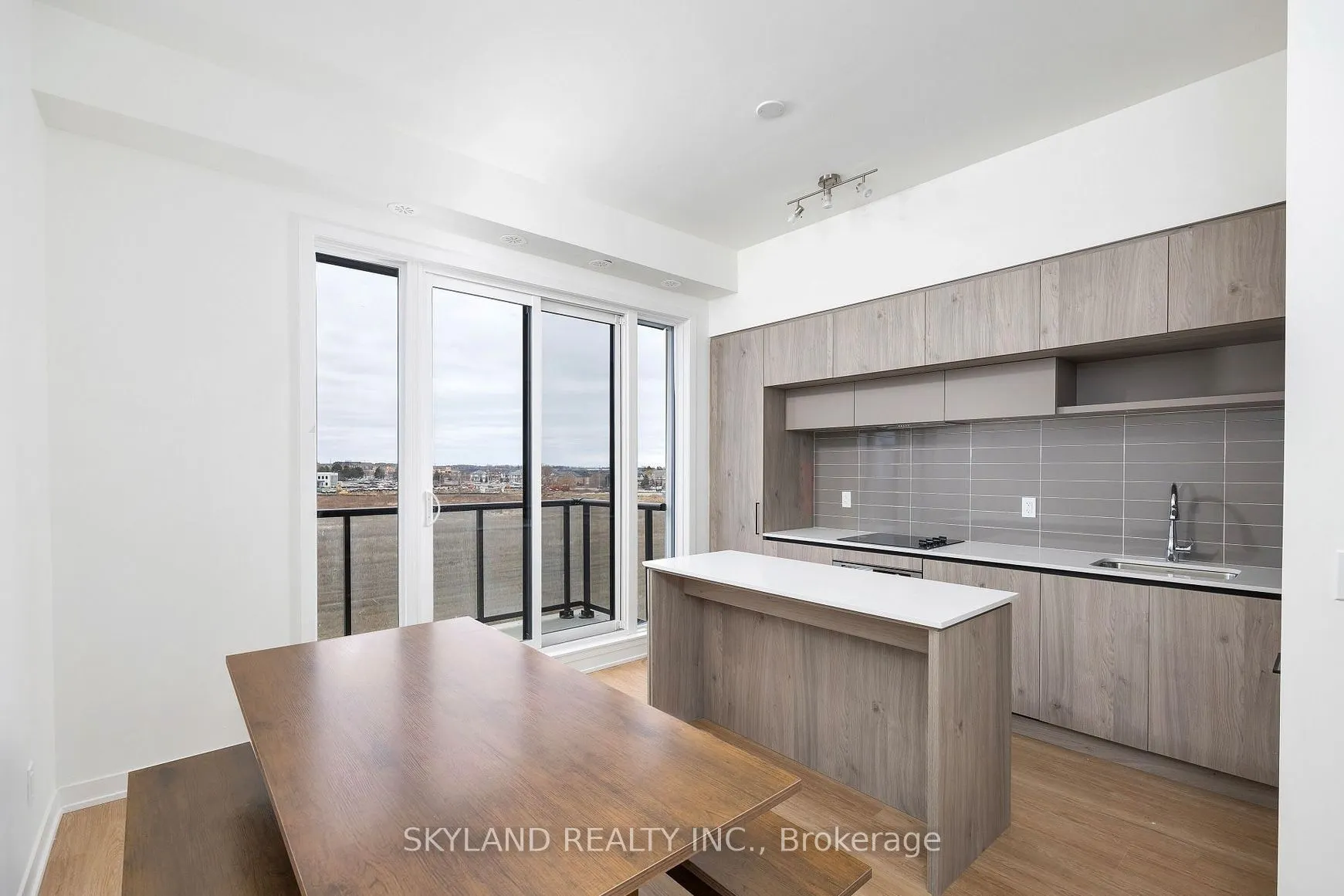 7 Steckley House Lane, #TH 610