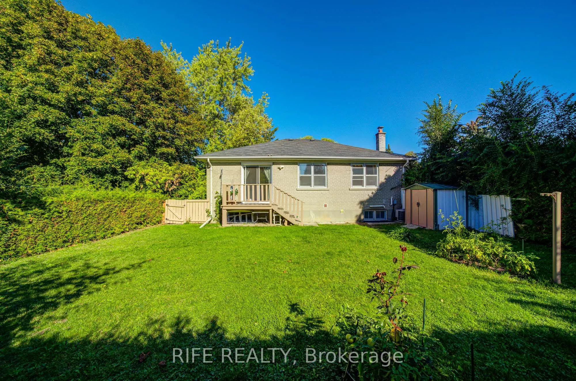 306 Wenlock Avenue