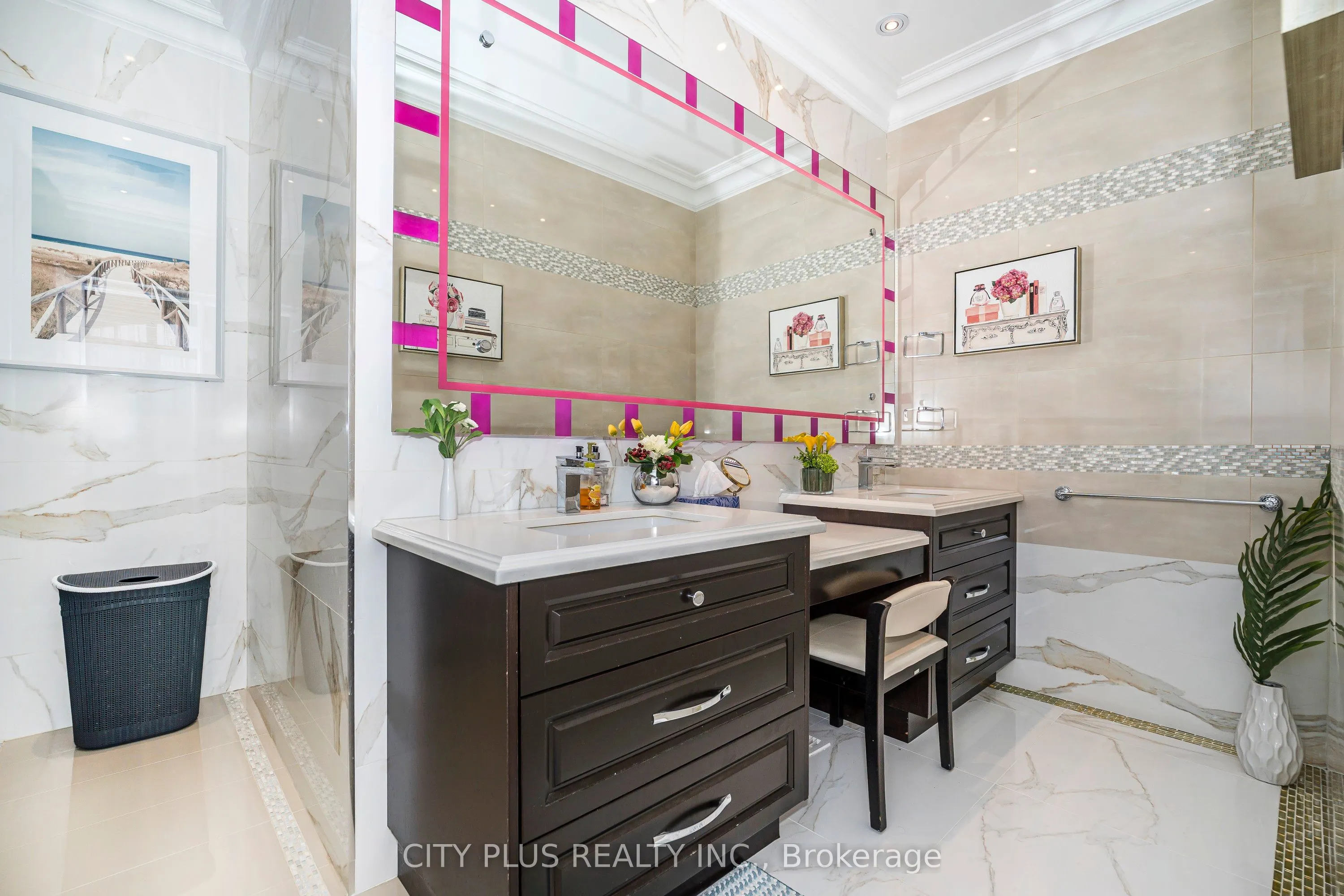 19 Royal County Down Crescent