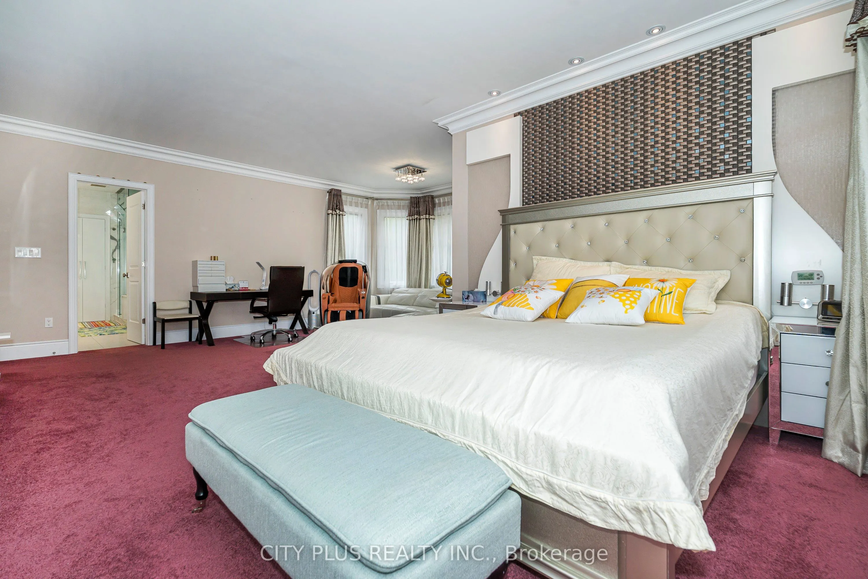 19 Royal County Down Crescent