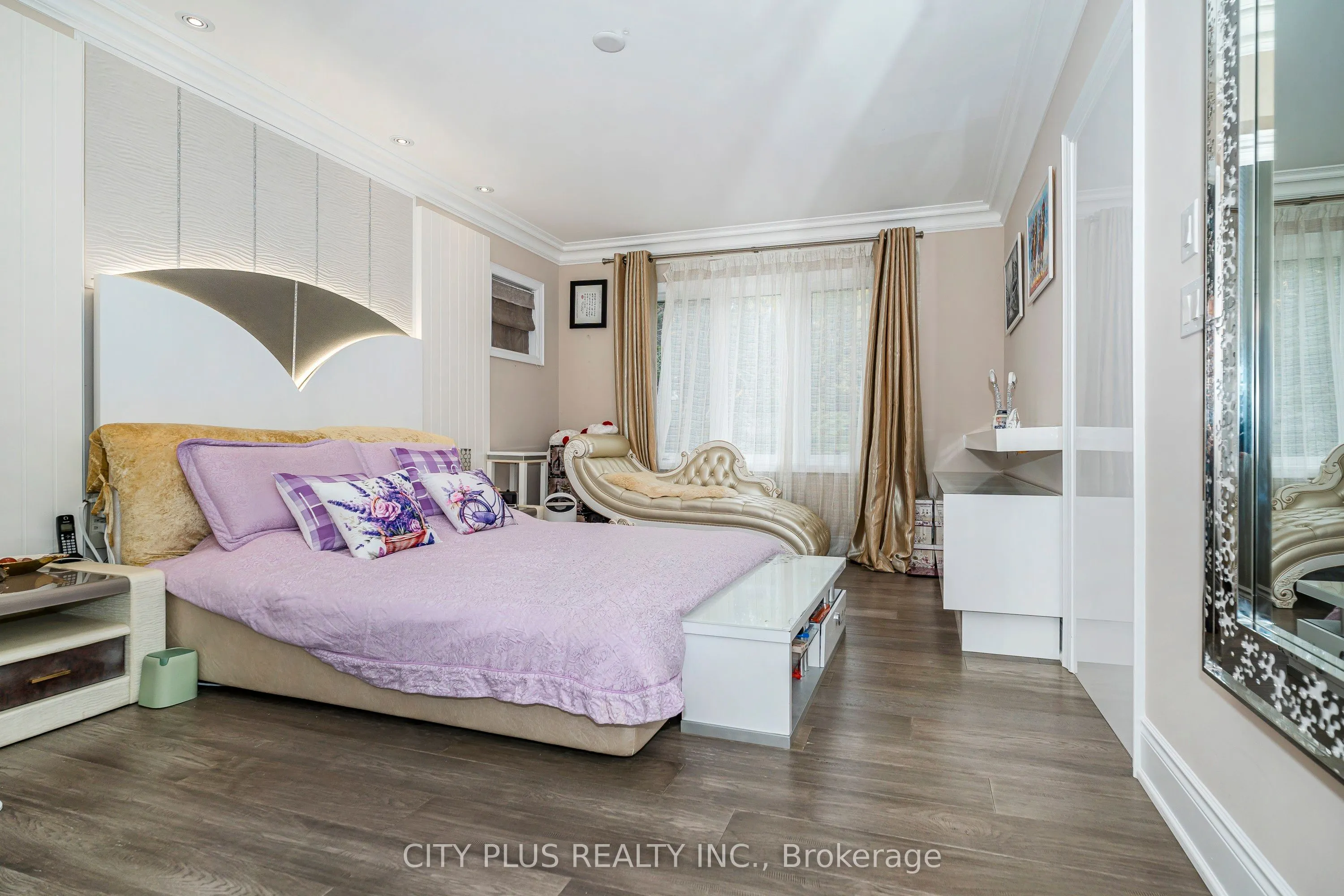 19 Royal County Down Crescent