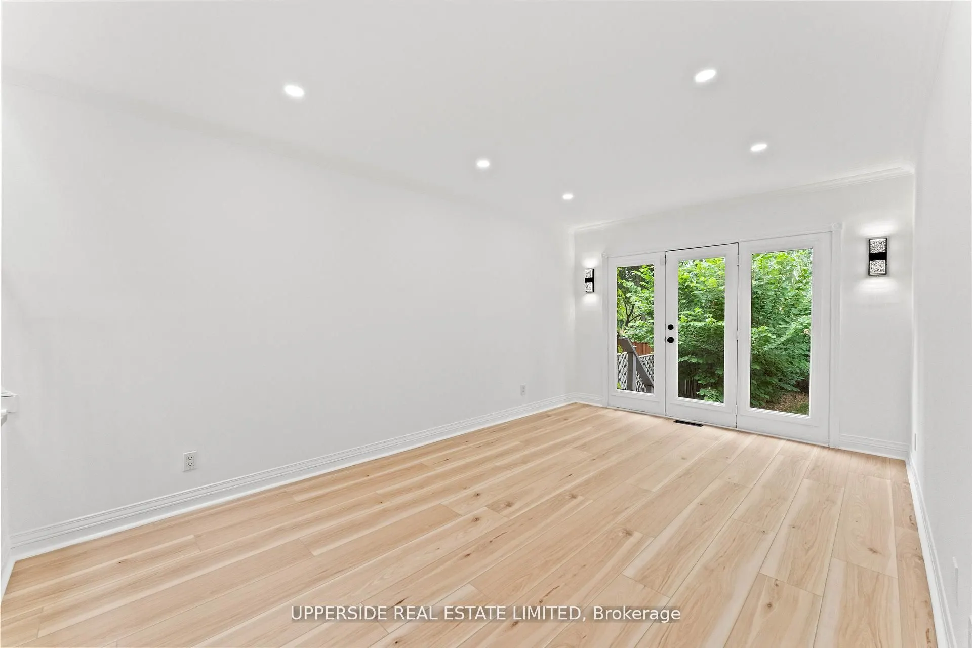 55 Thornbury Circle
