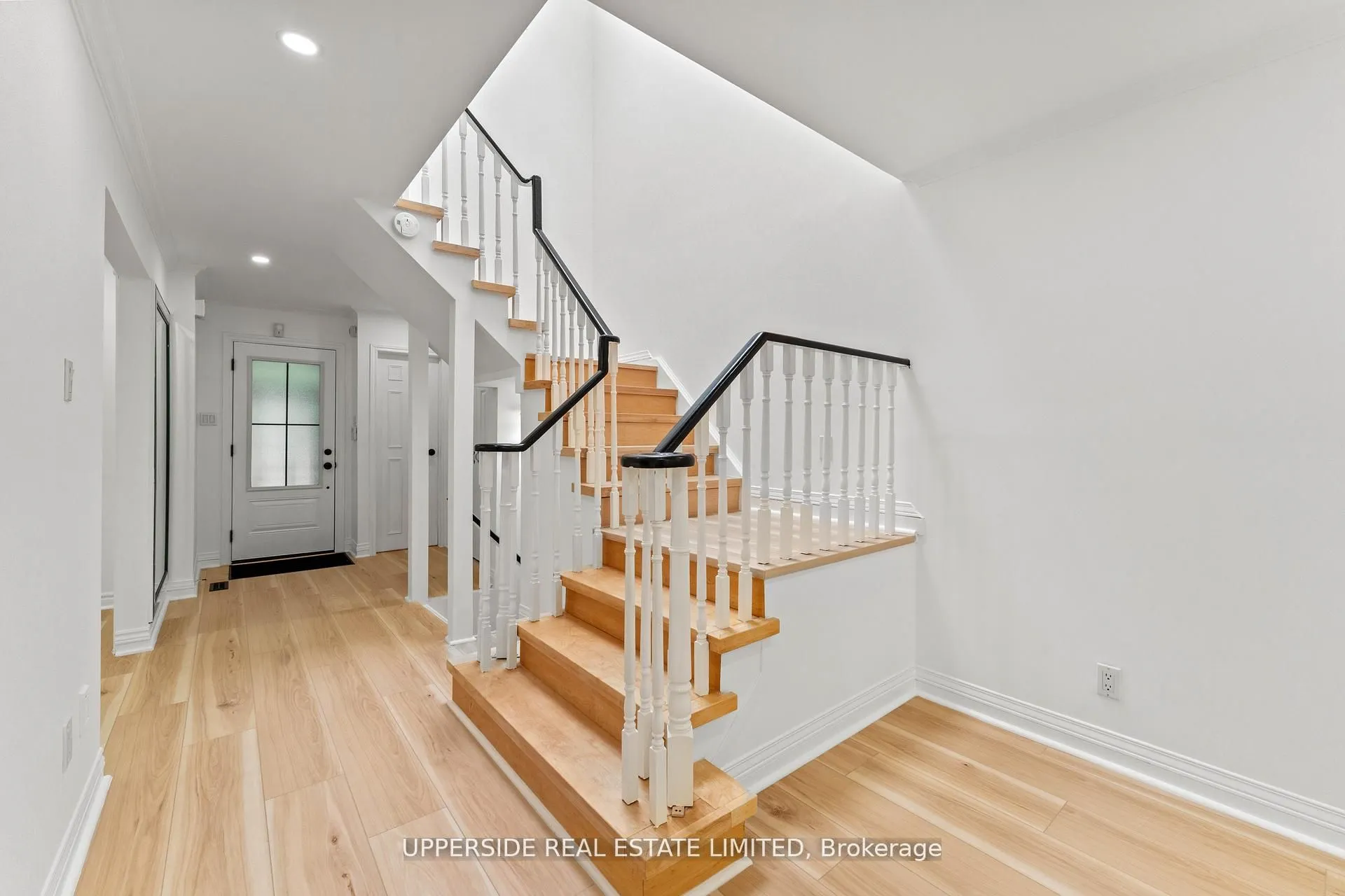 55 Thornbury Circle
