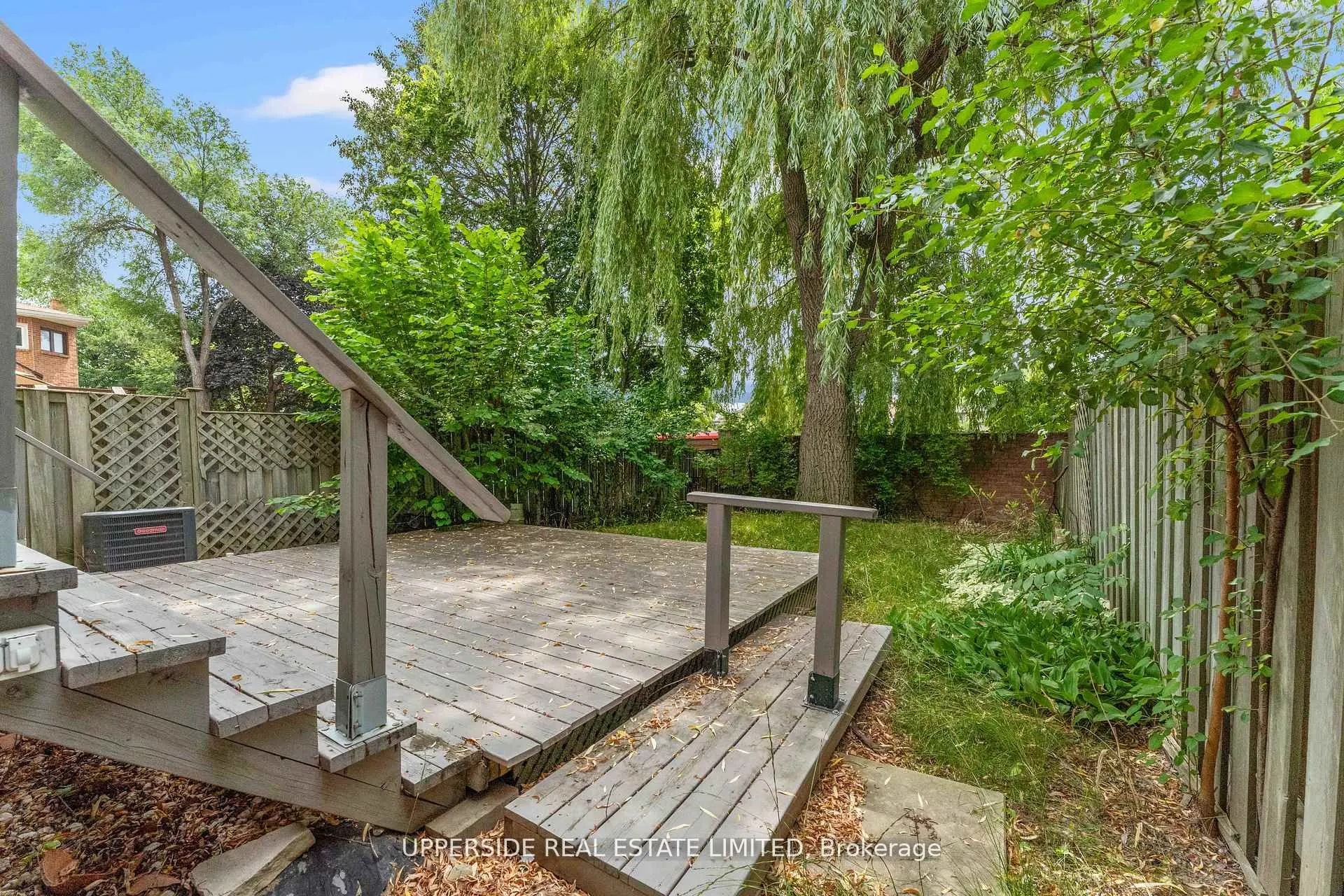 55 Thornbury Circle