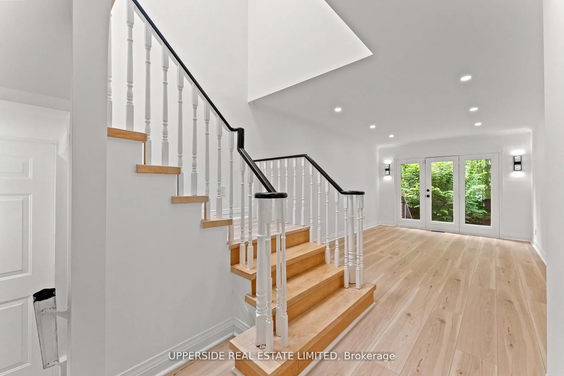 55 Thornbury Circle