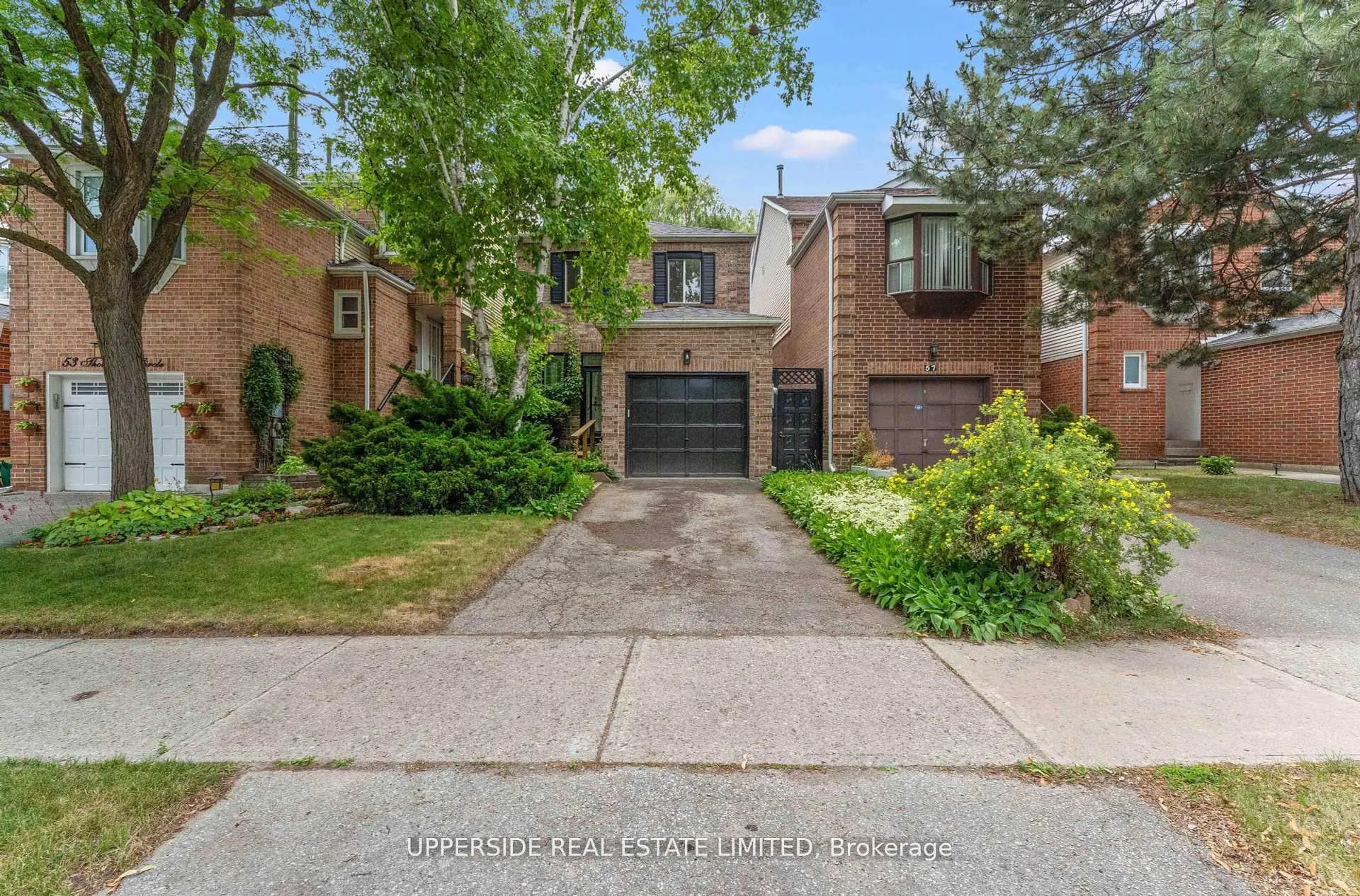 55 Thornbury Circle
