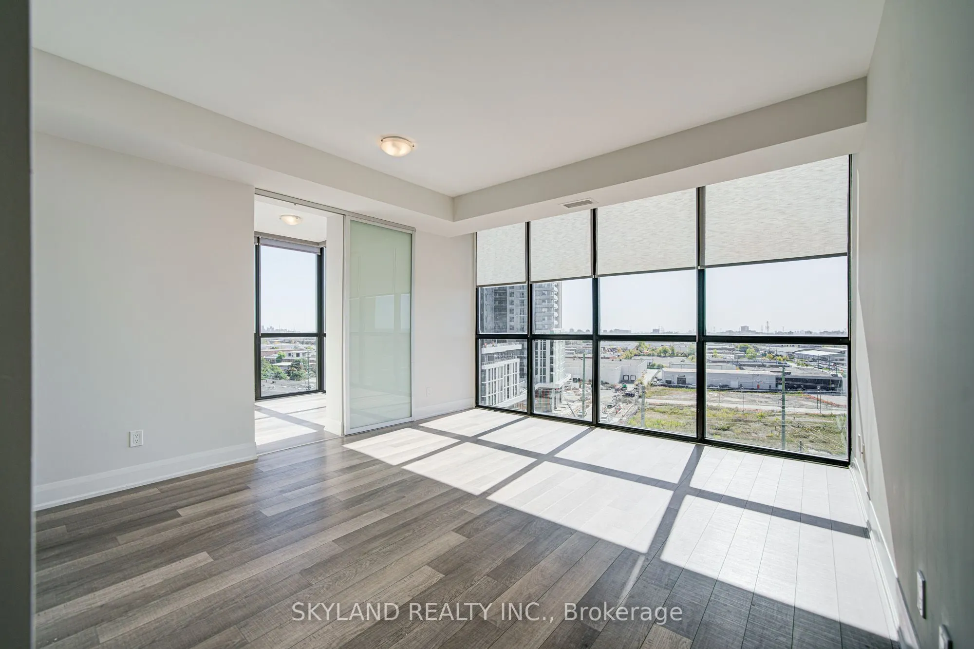 2900 Highway 7 Road, #903