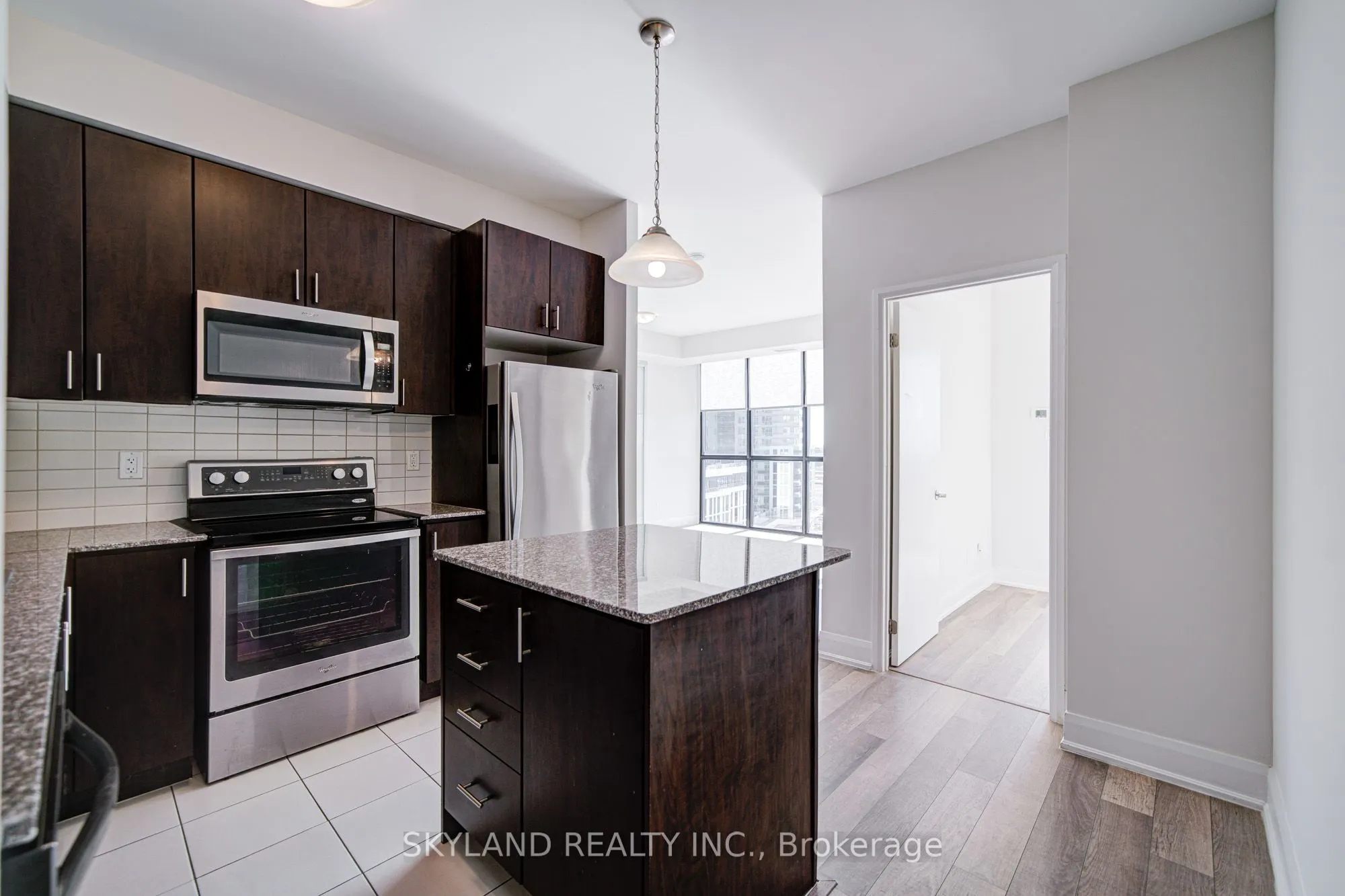 2900 Highway 7 Road, #903