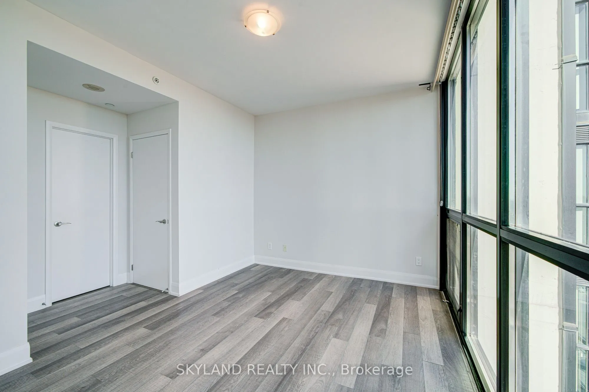 2900 Highway 7 Road, #903