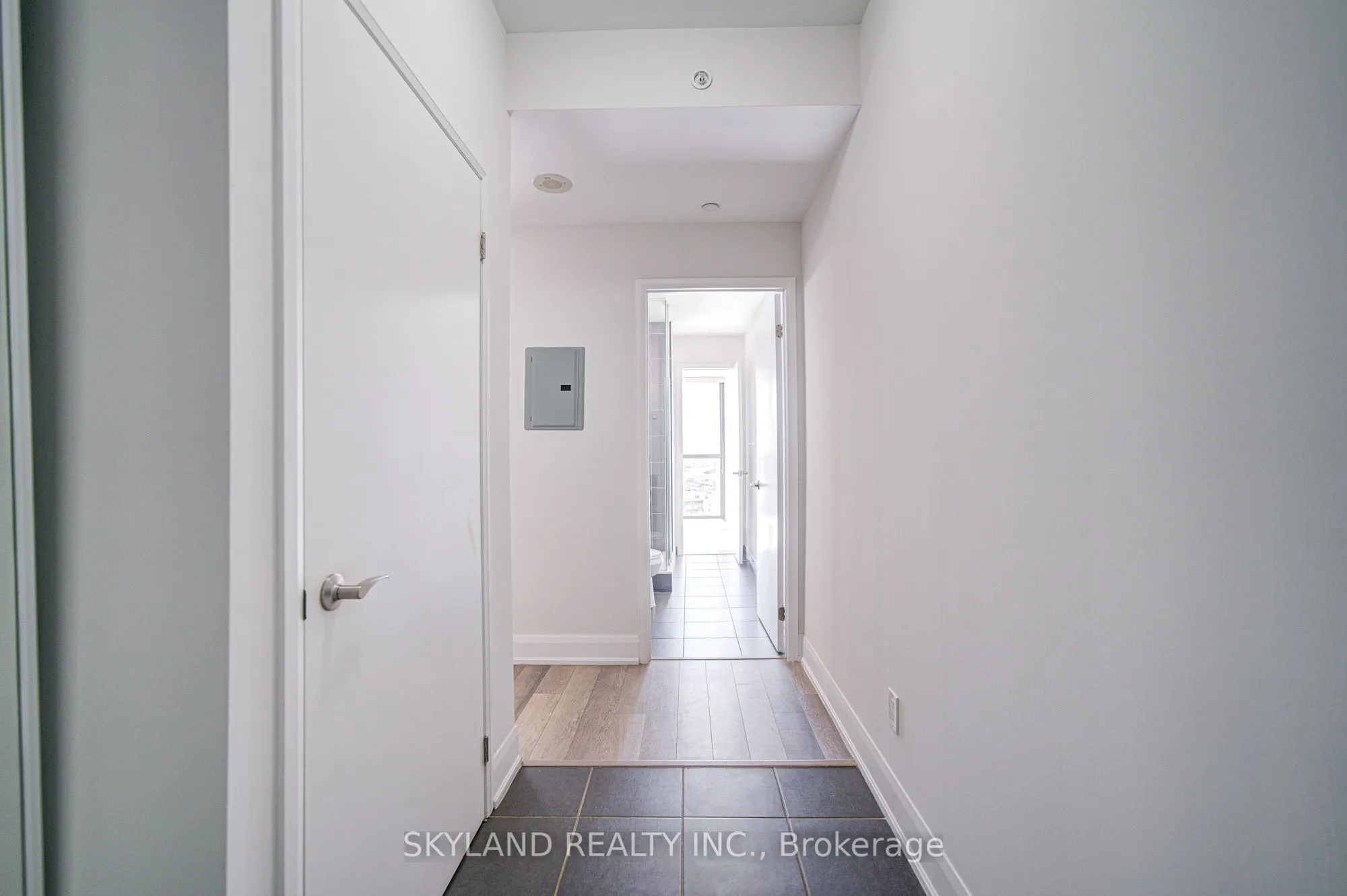 2900 Highway 7 Road, #903