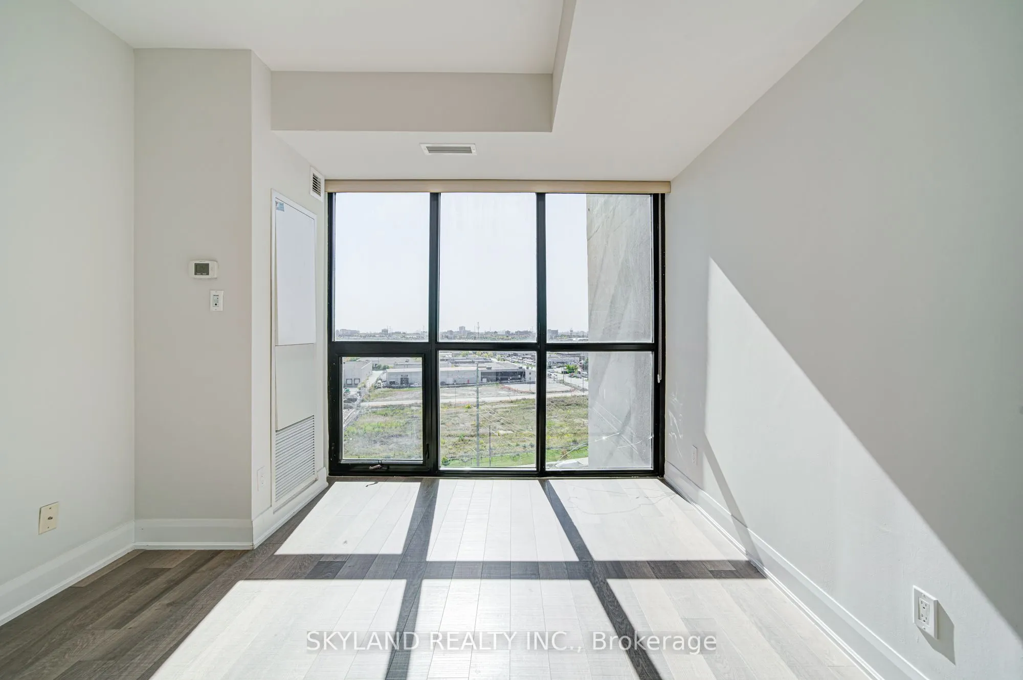 2900 Highway 7 Road, #903