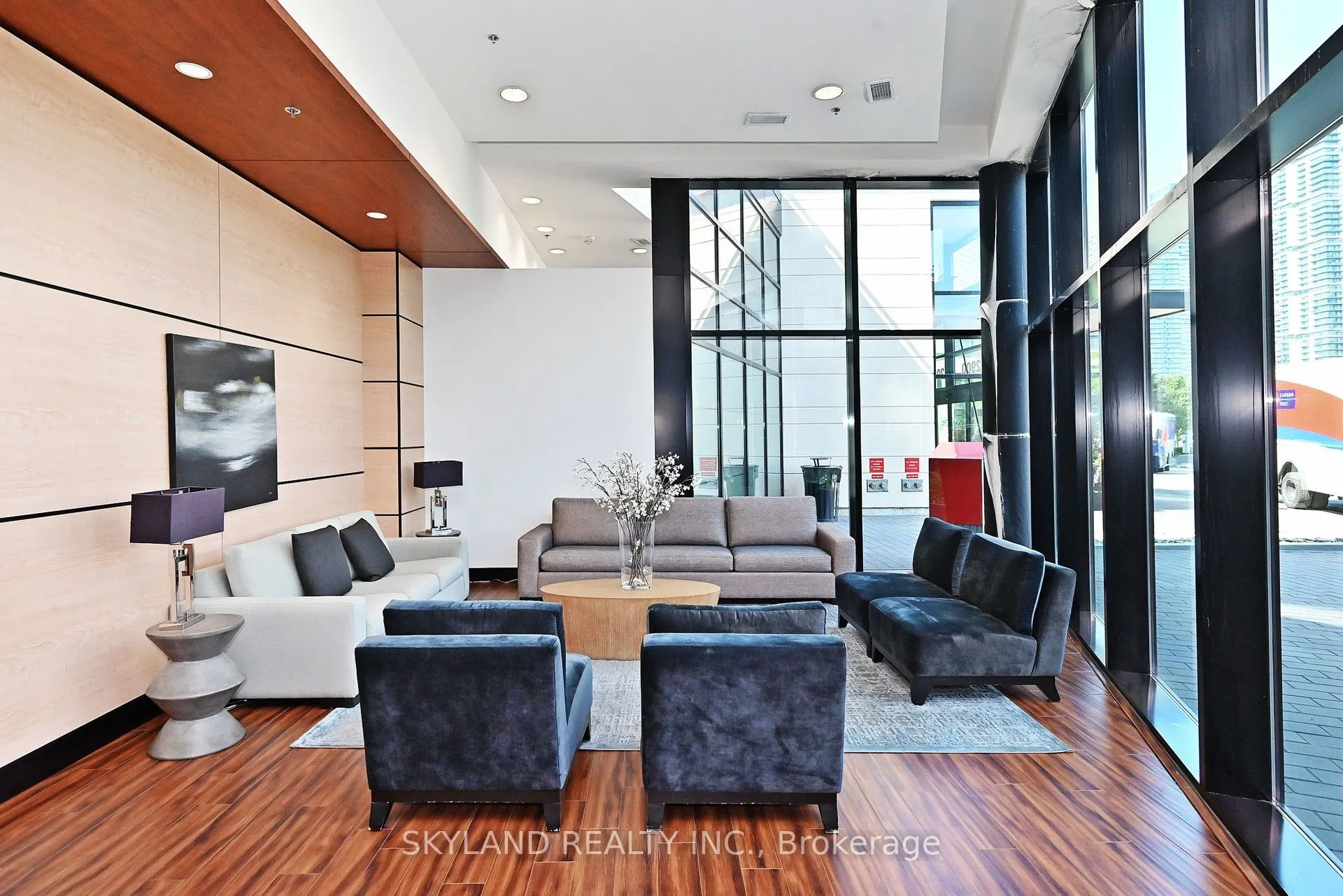 2900 Highway 7 Road, #903