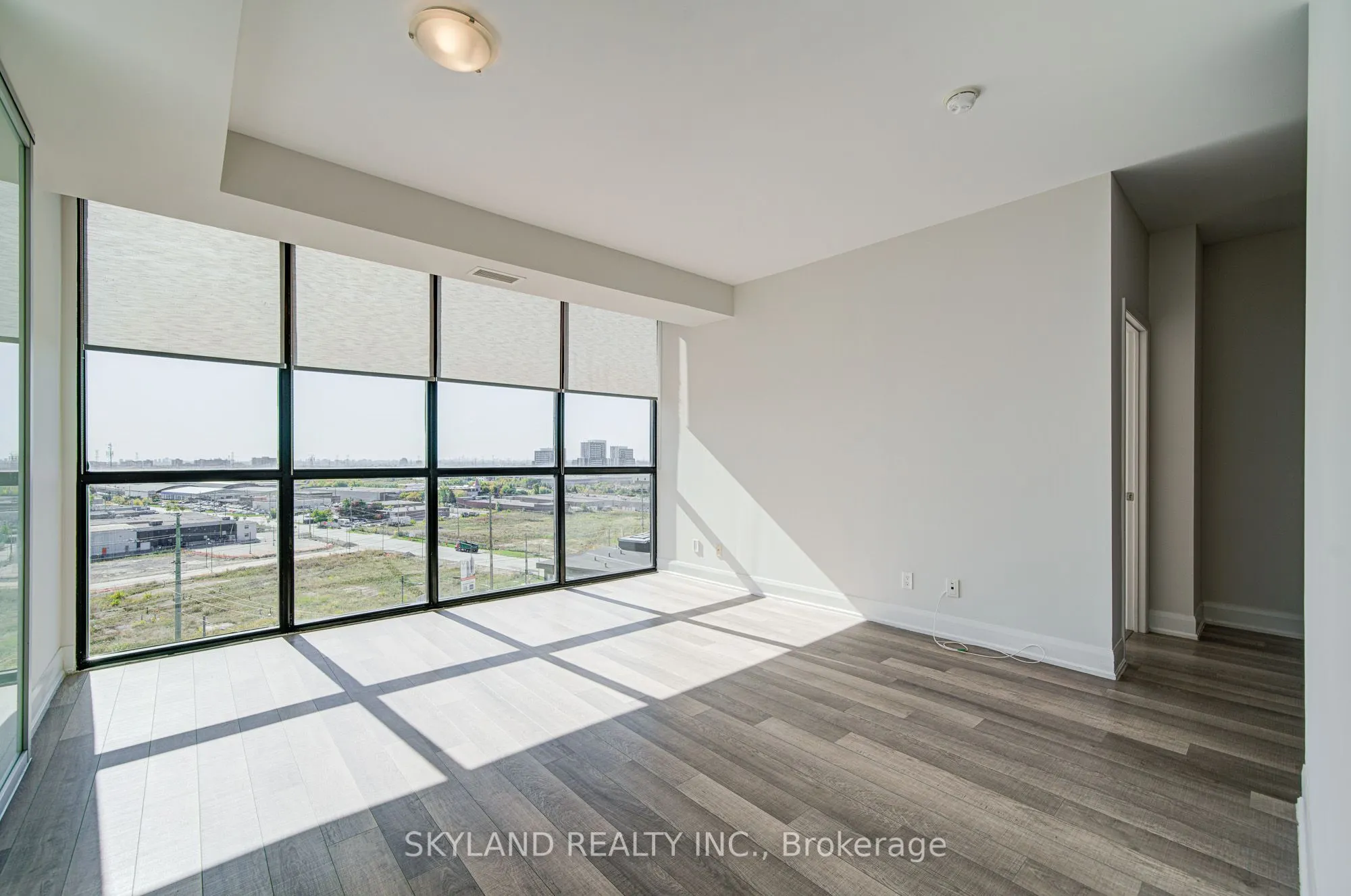 2900 Highway 7 Road, #903