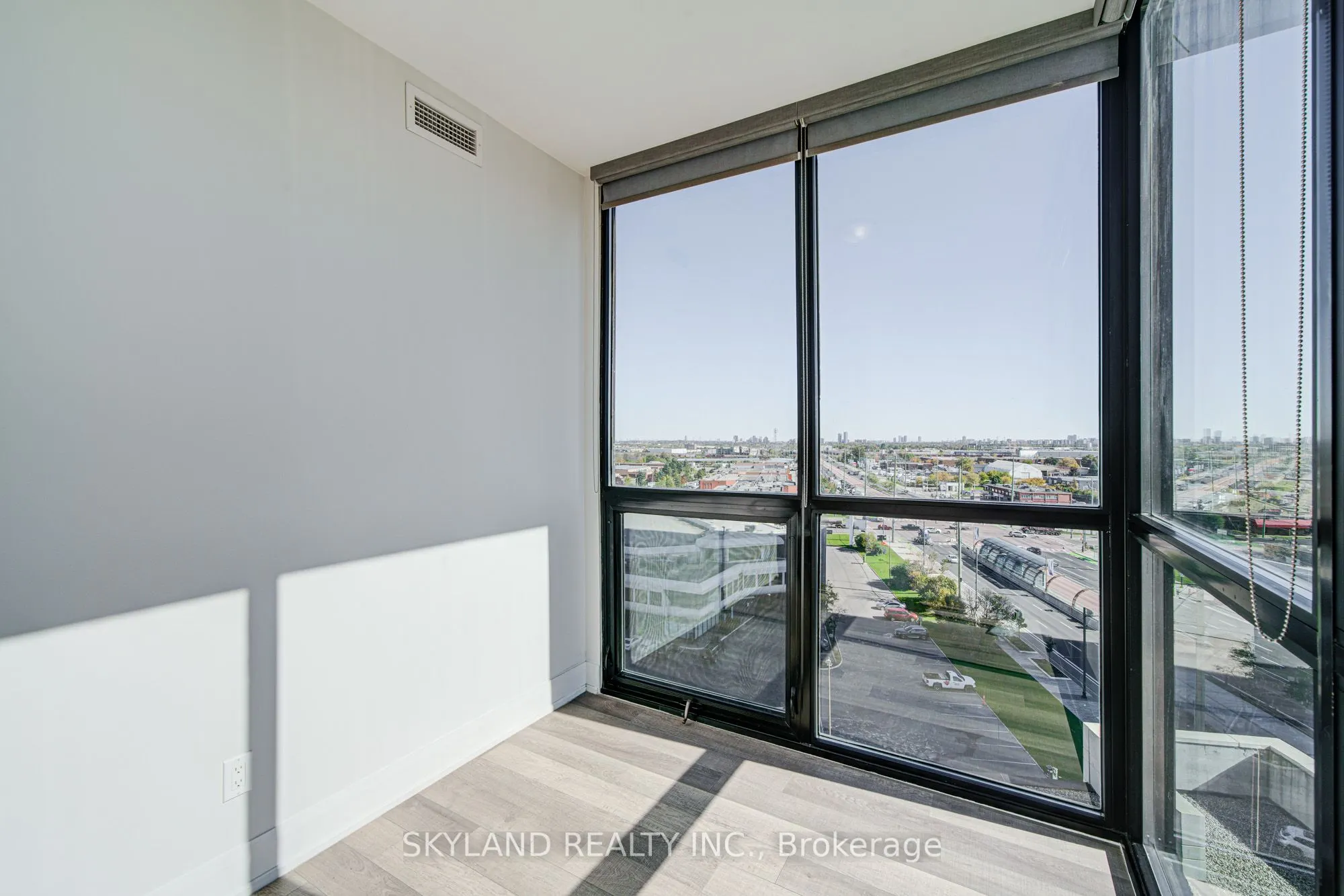 2900 Highway 7 Road, #903