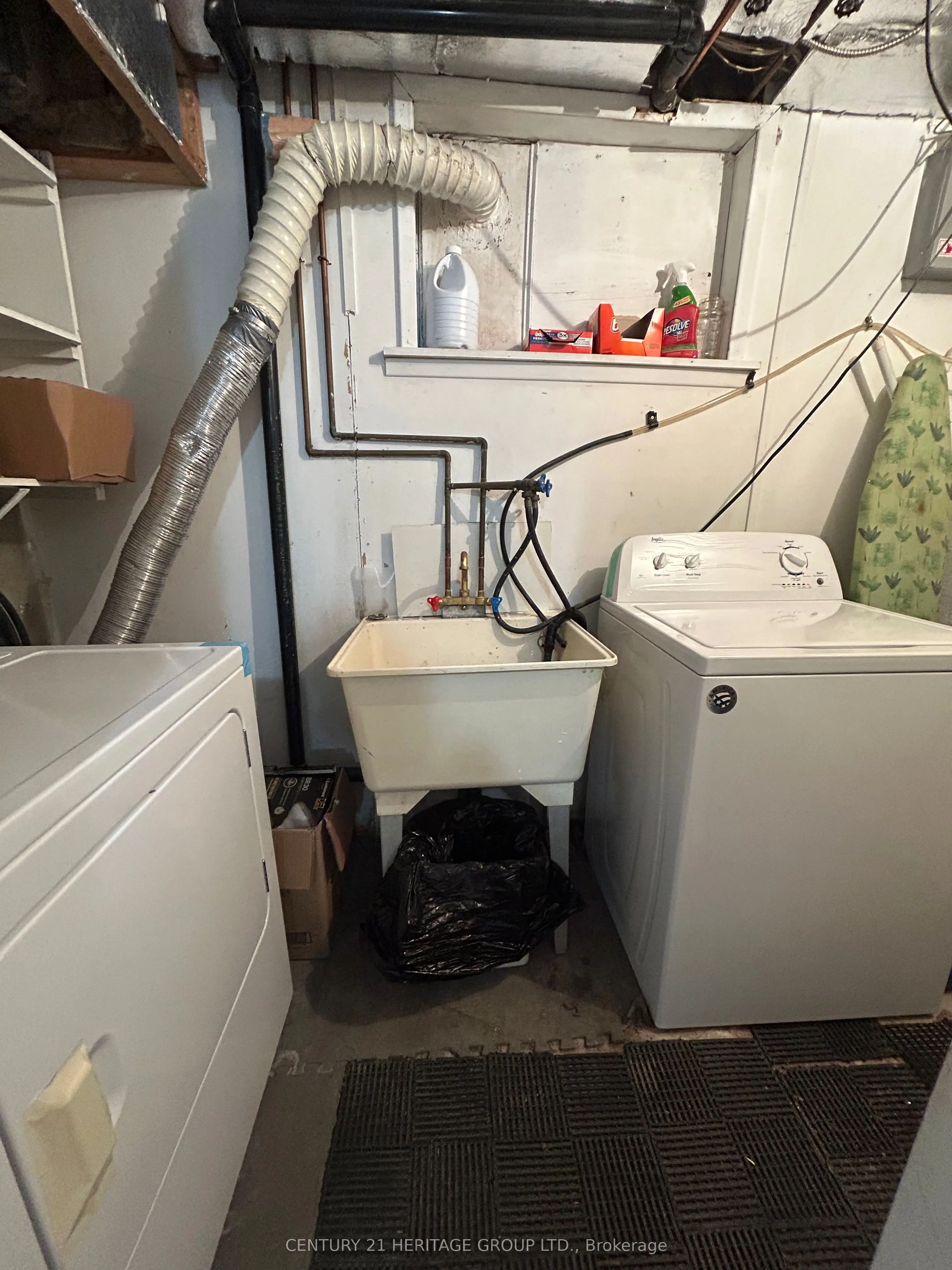 137 Gurnett Street, #Bsmt