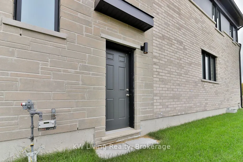 20 Berczy Manor Crescent