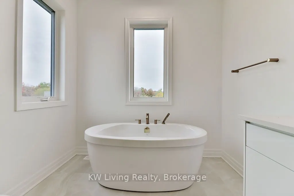 20 Berczy Manor Crescent