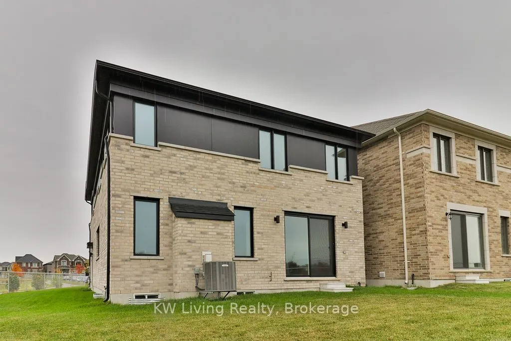 20 Berczy Manor Crescent