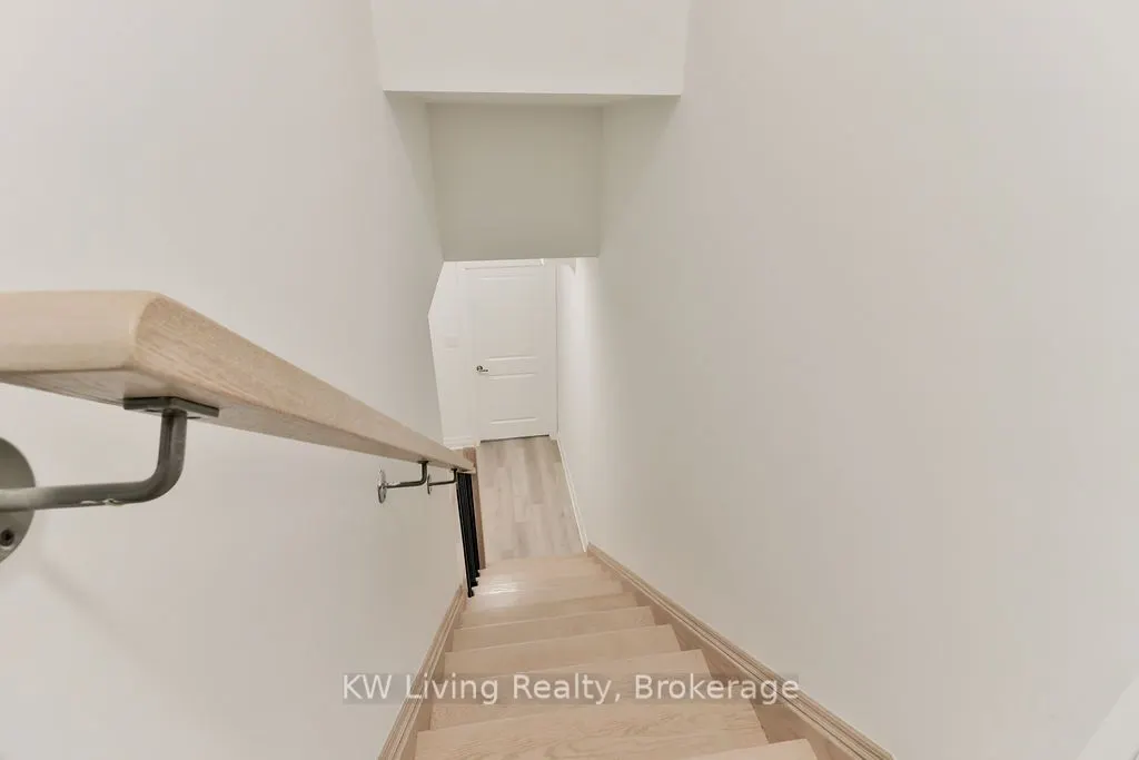 20 Berczy Manor Crescent