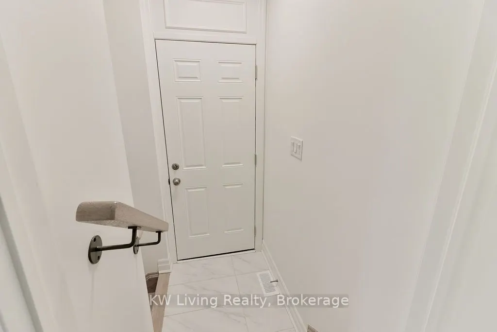 20 Berczy Manor Crescent