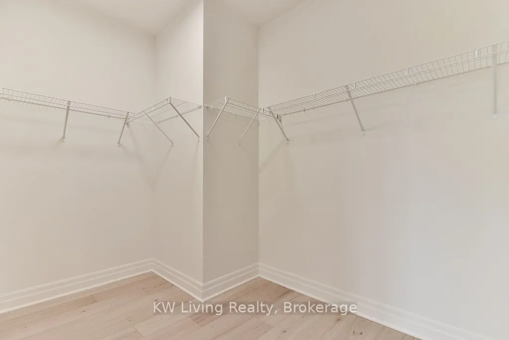 20 Berczy Manor Crescent