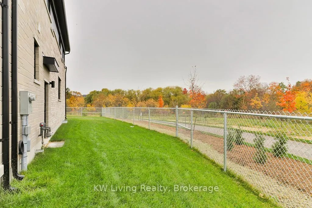 20 Berczy Manor Crescent