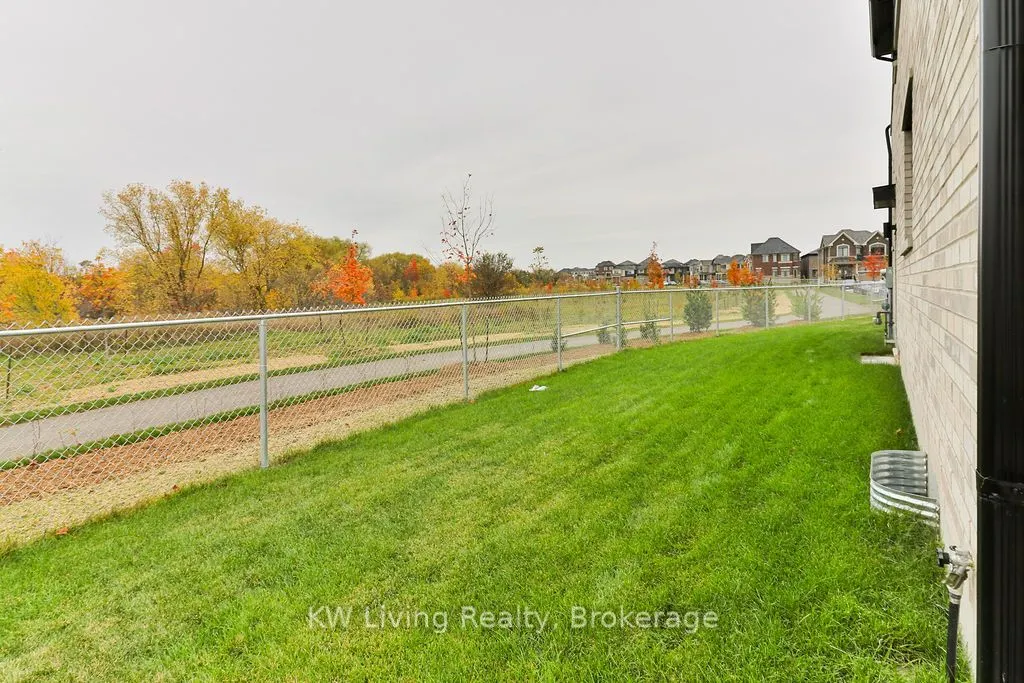 20 Berczy Manor Crescent