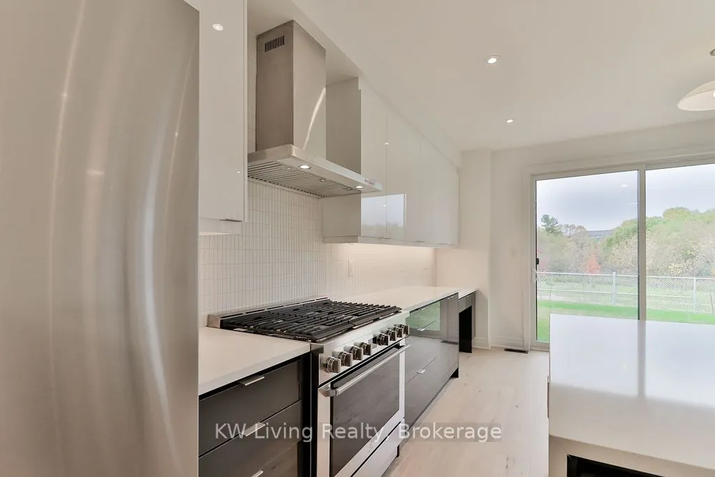 20 Berczy Manor Crescent