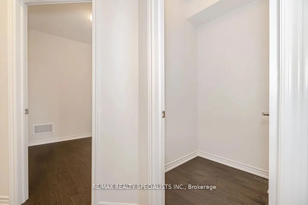 1503 Prentice Road W