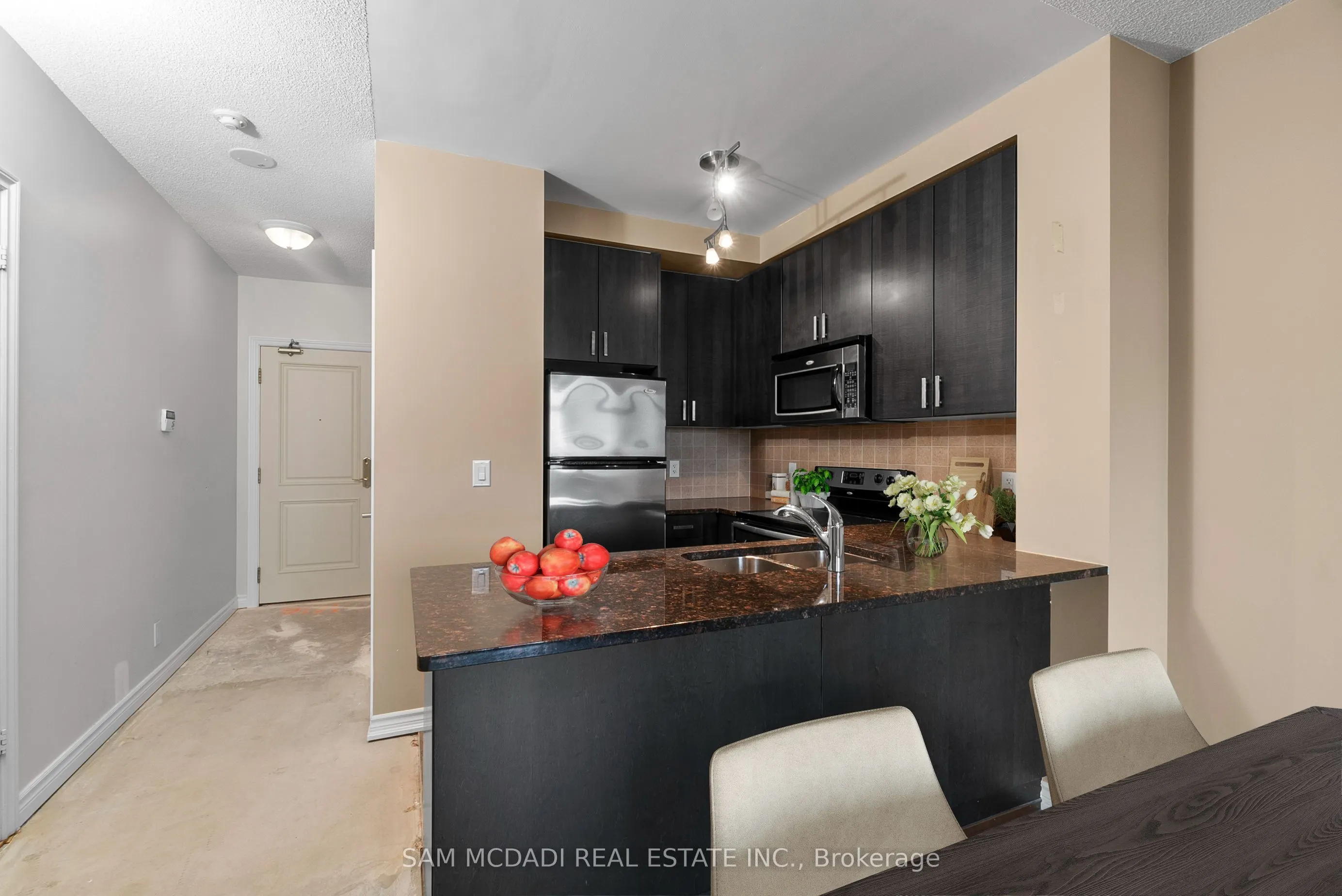 9235 Jane Street, #1616