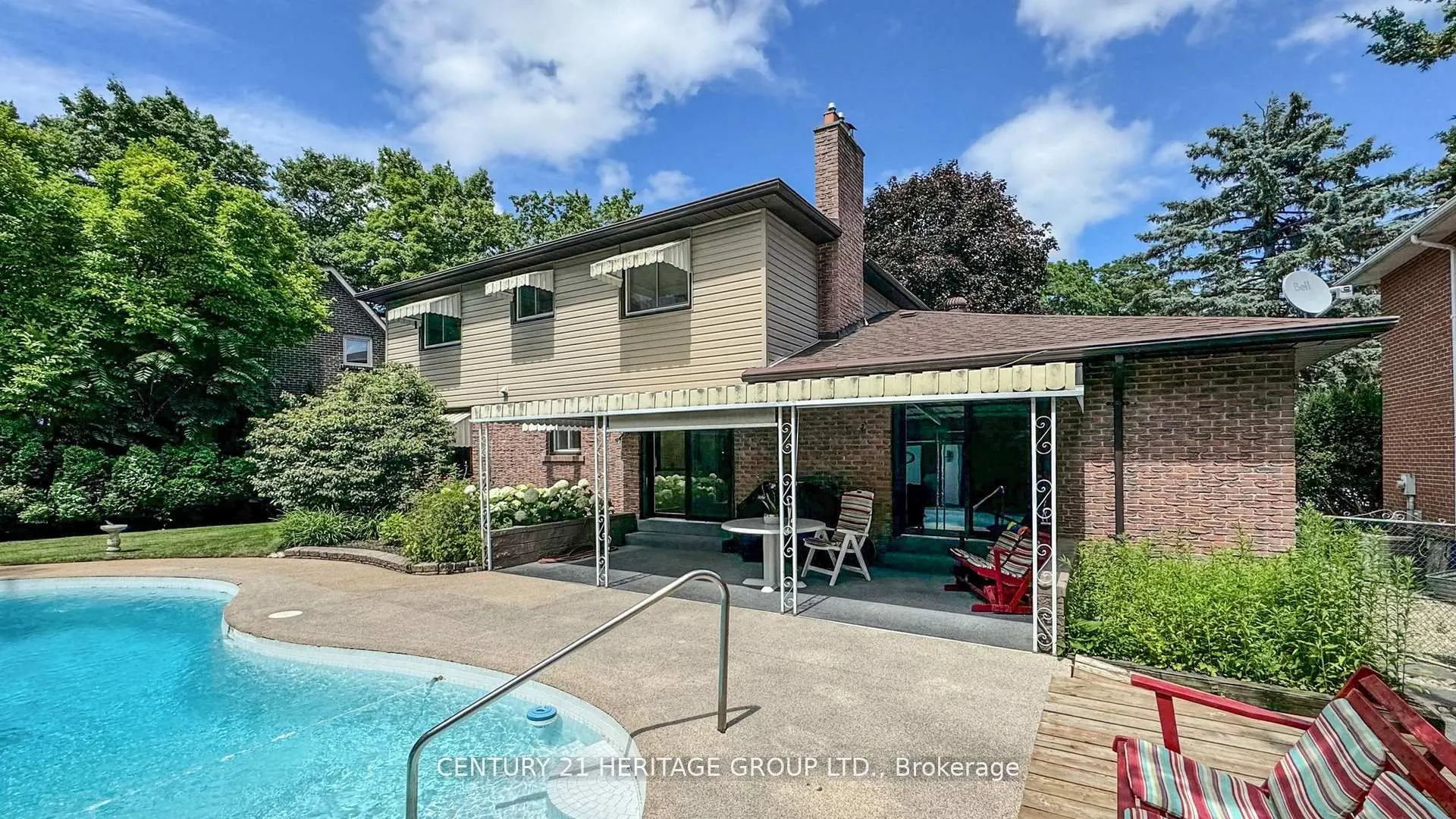 280 Henderson Avenue